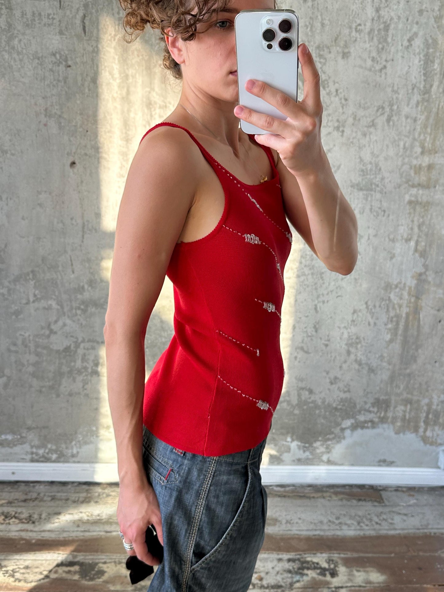 Vintage slim-fit long cotton tank top in red
