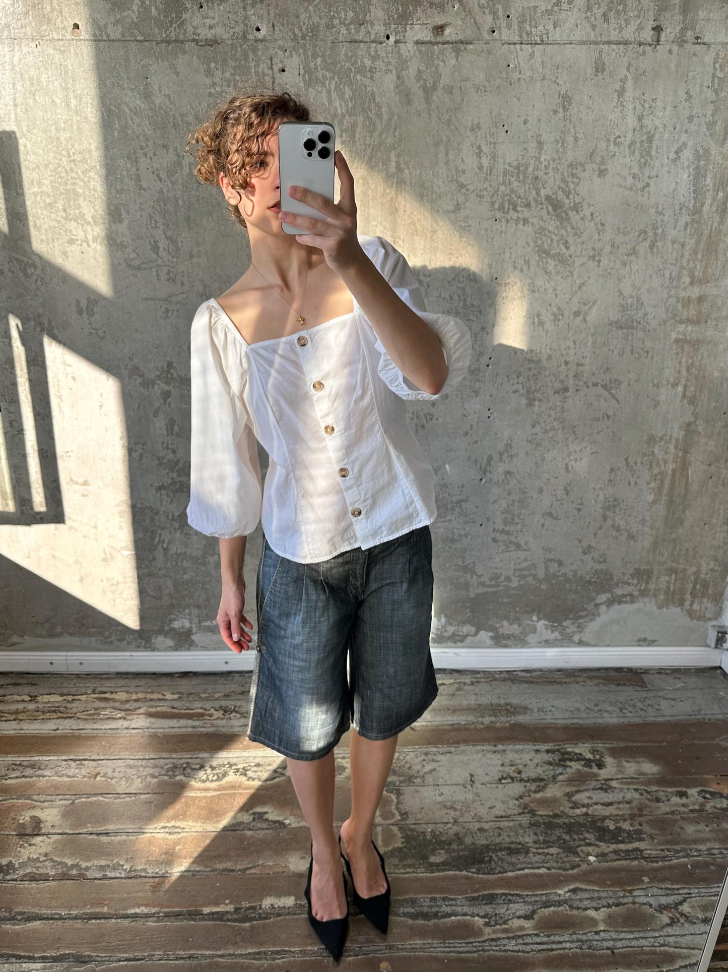 Vintage cotton blouse with balloon sleeves in white