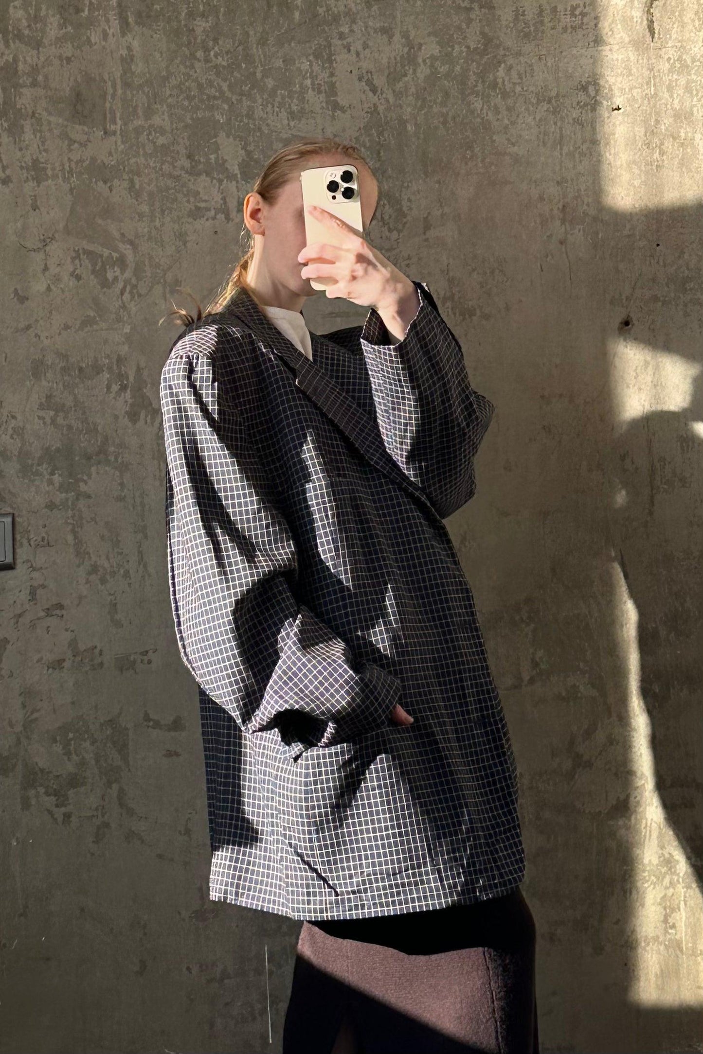 Vintage oversized classic blazer in dark blue with a white checkered pattern