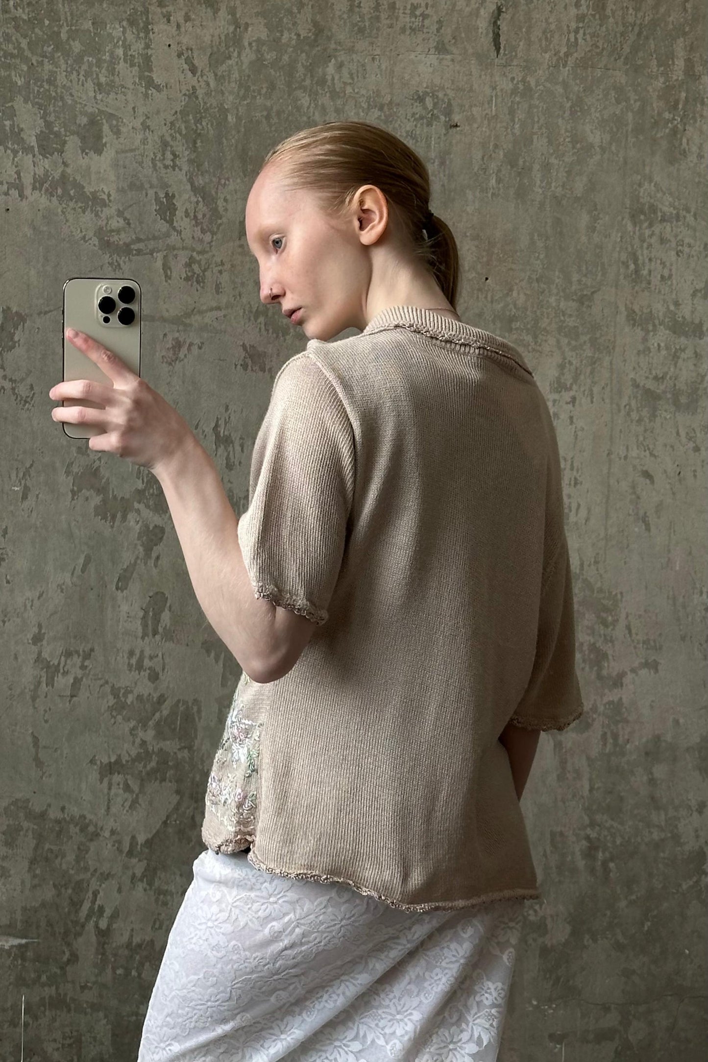 Vintage short sleeve knitted sweater/cardigan in beige