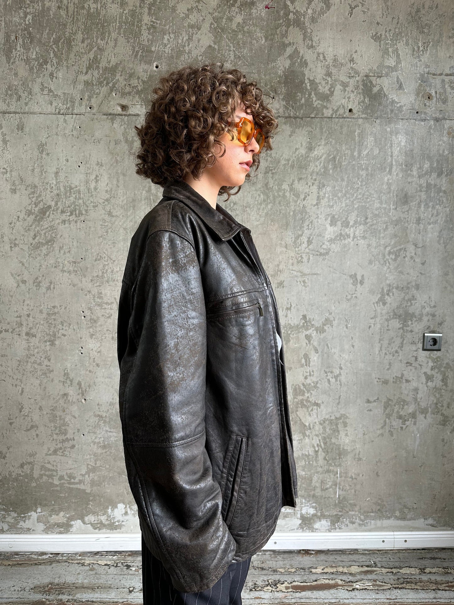Vintage 90s CAMEL ACTIVE distressed leather bomber jacket in brown