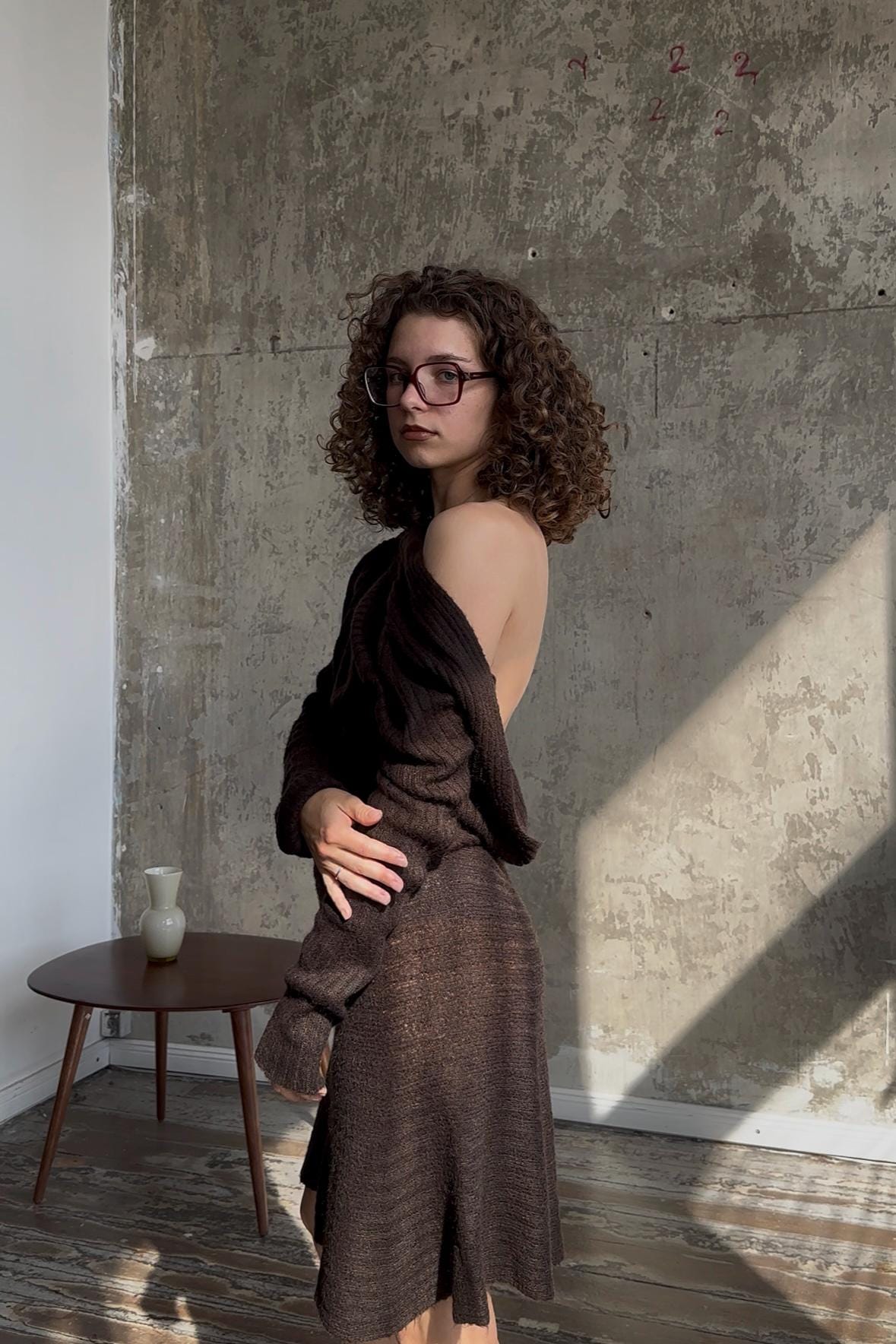Vintage structured open back knitted dress in brown