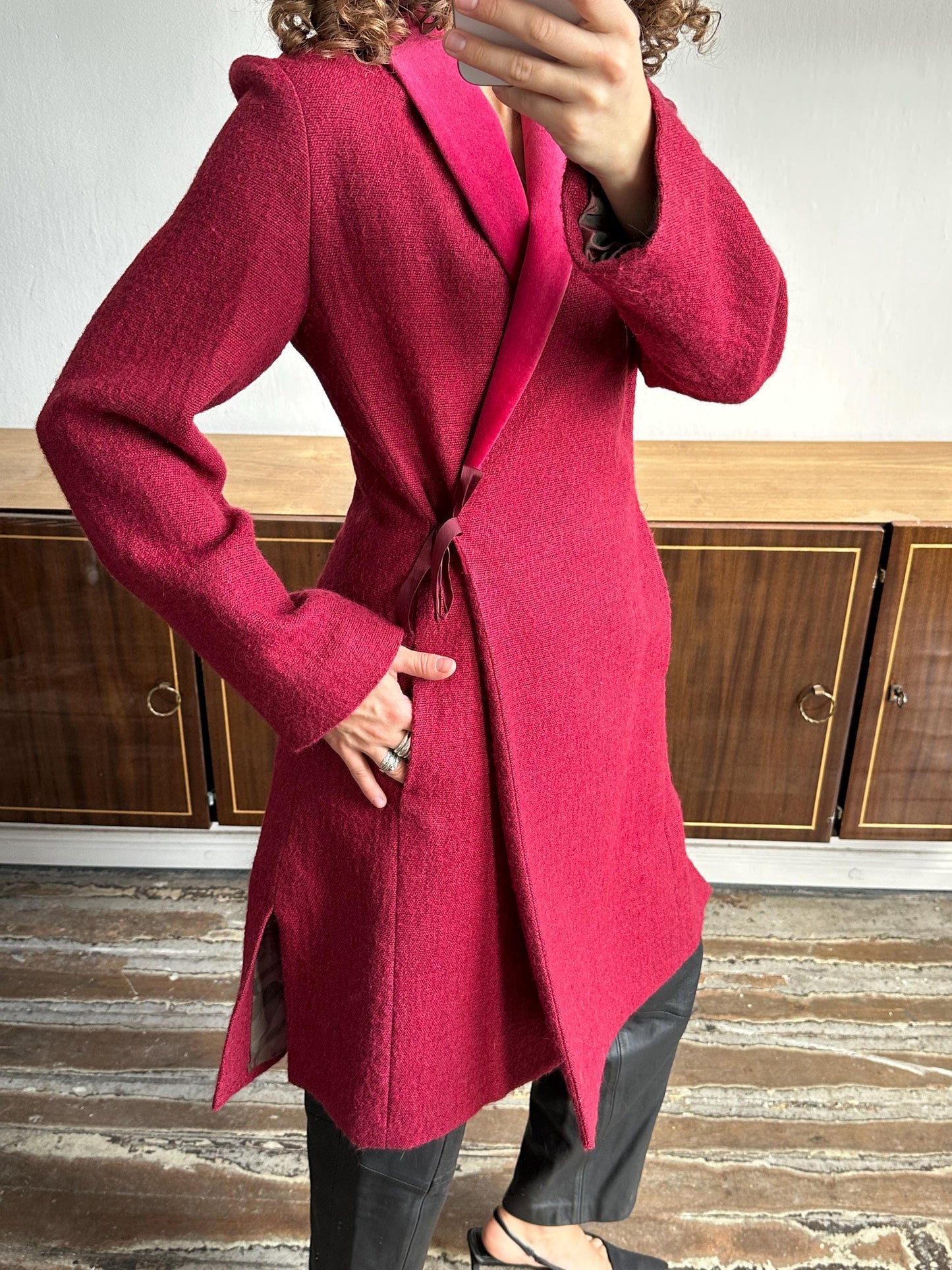 Vintage women slim-fit belted midi red coat