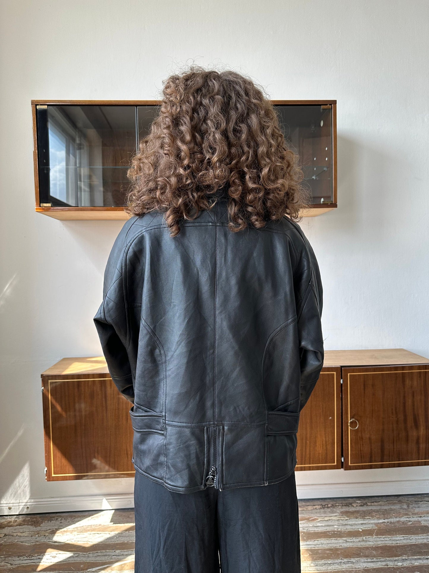 Vintage 90s faux leather bomber jacket in black