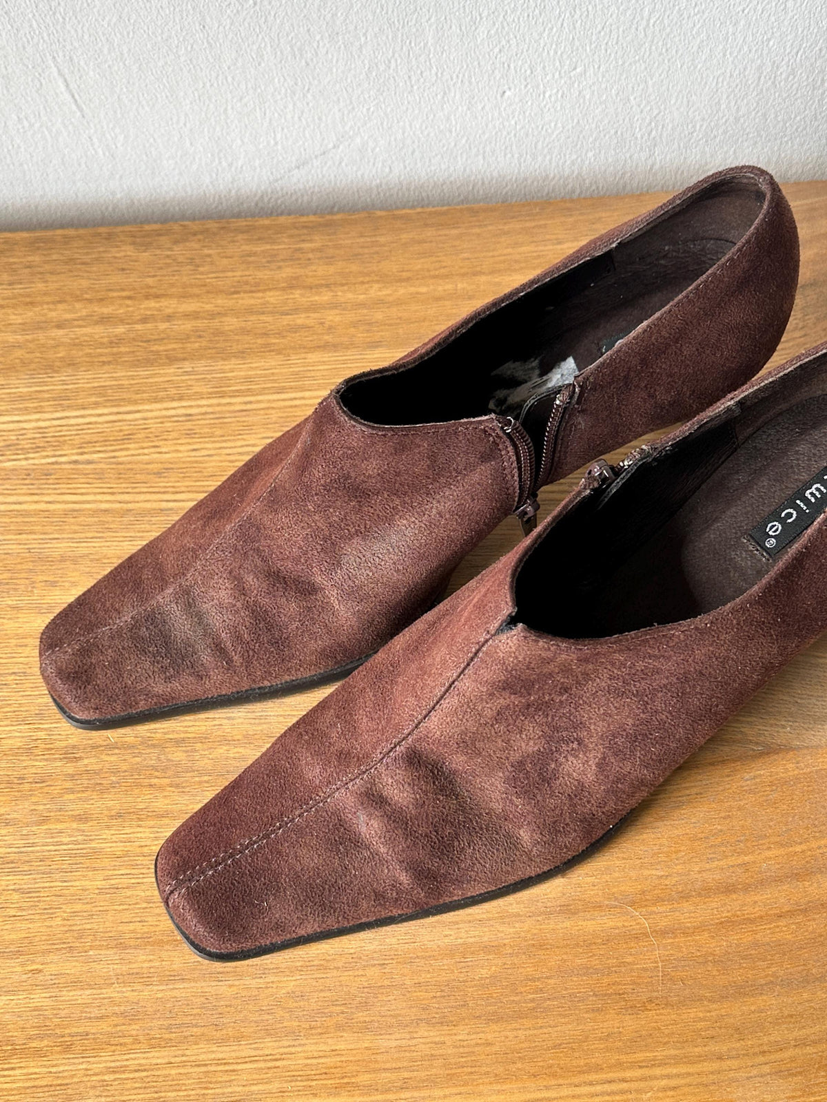 Vintage Brown Suede Ankle Boots | Pointed Toe Heeled Booties | US 8