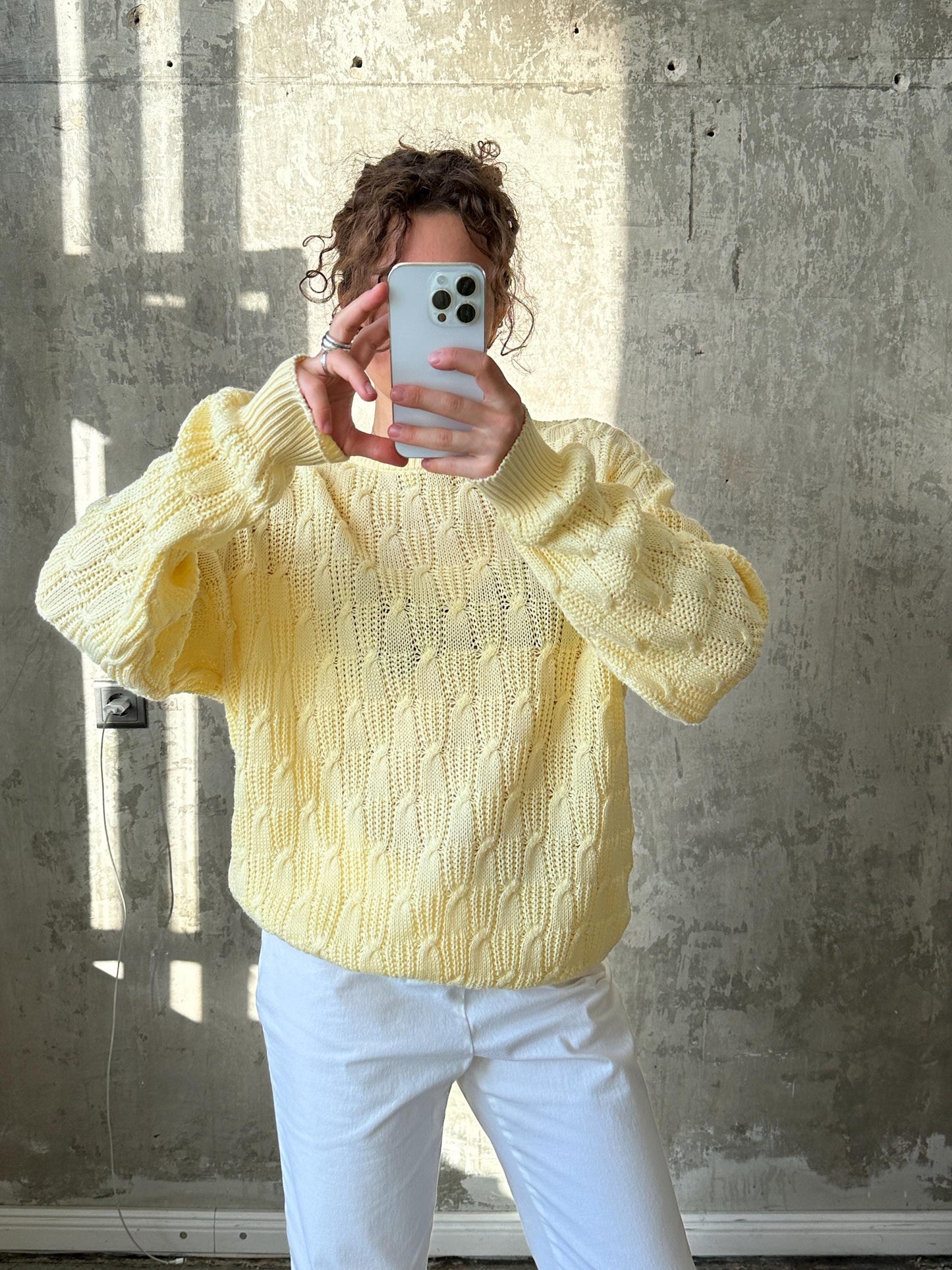 Vintage cute 'chick' knitted sweater in yellow