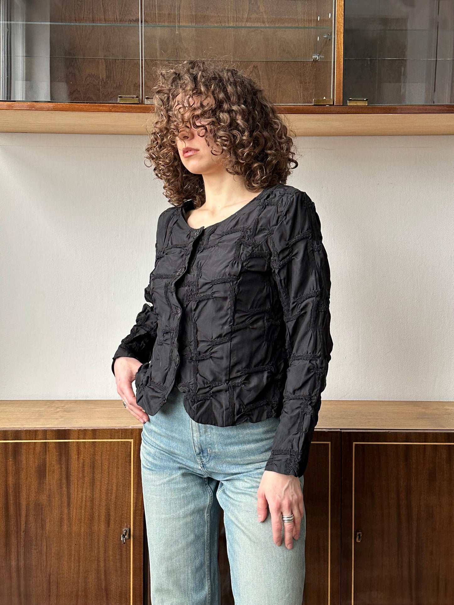 Vintage 80s ruffled women blouse in black