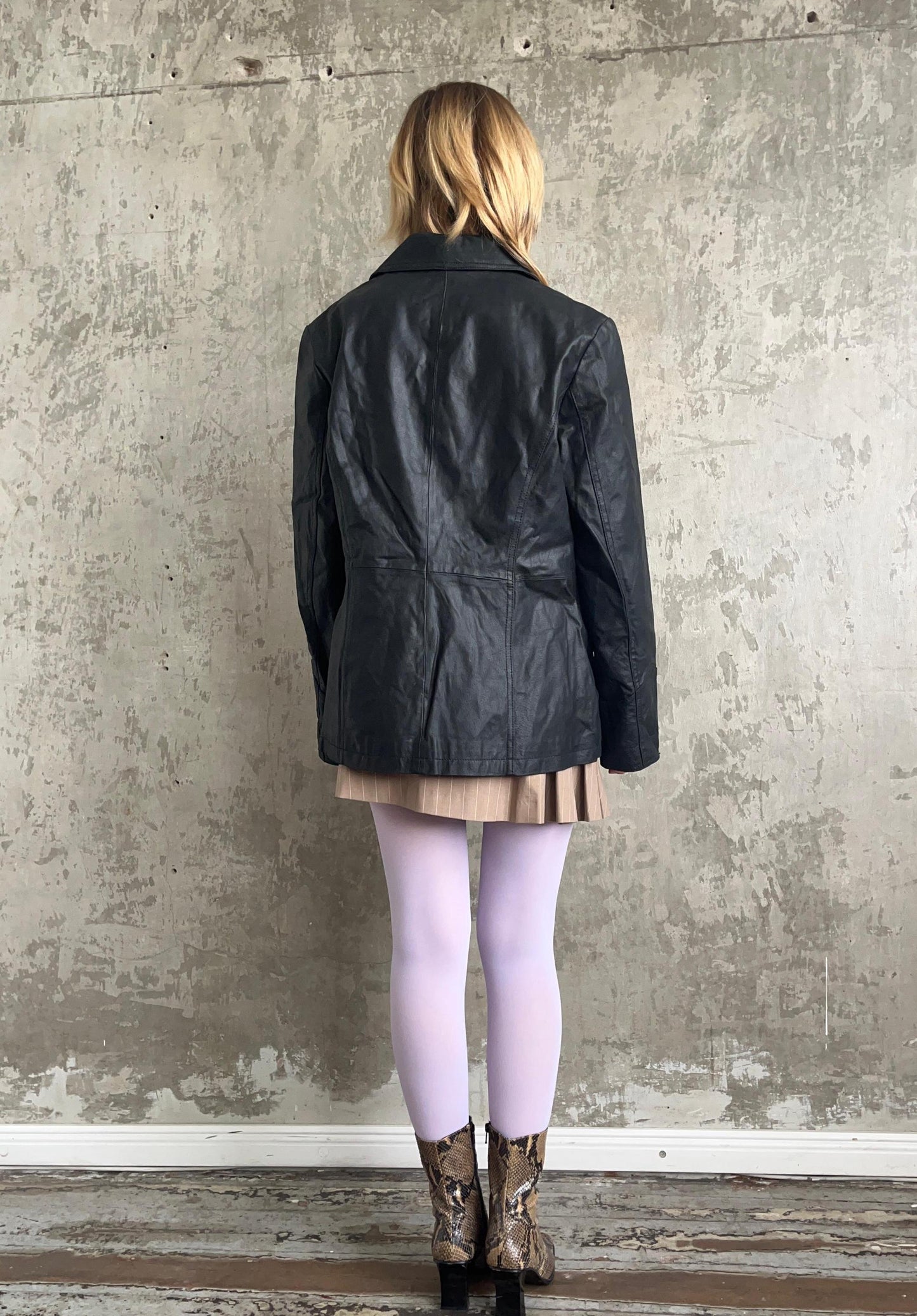 Vintage 90s leather coat/jacket in black