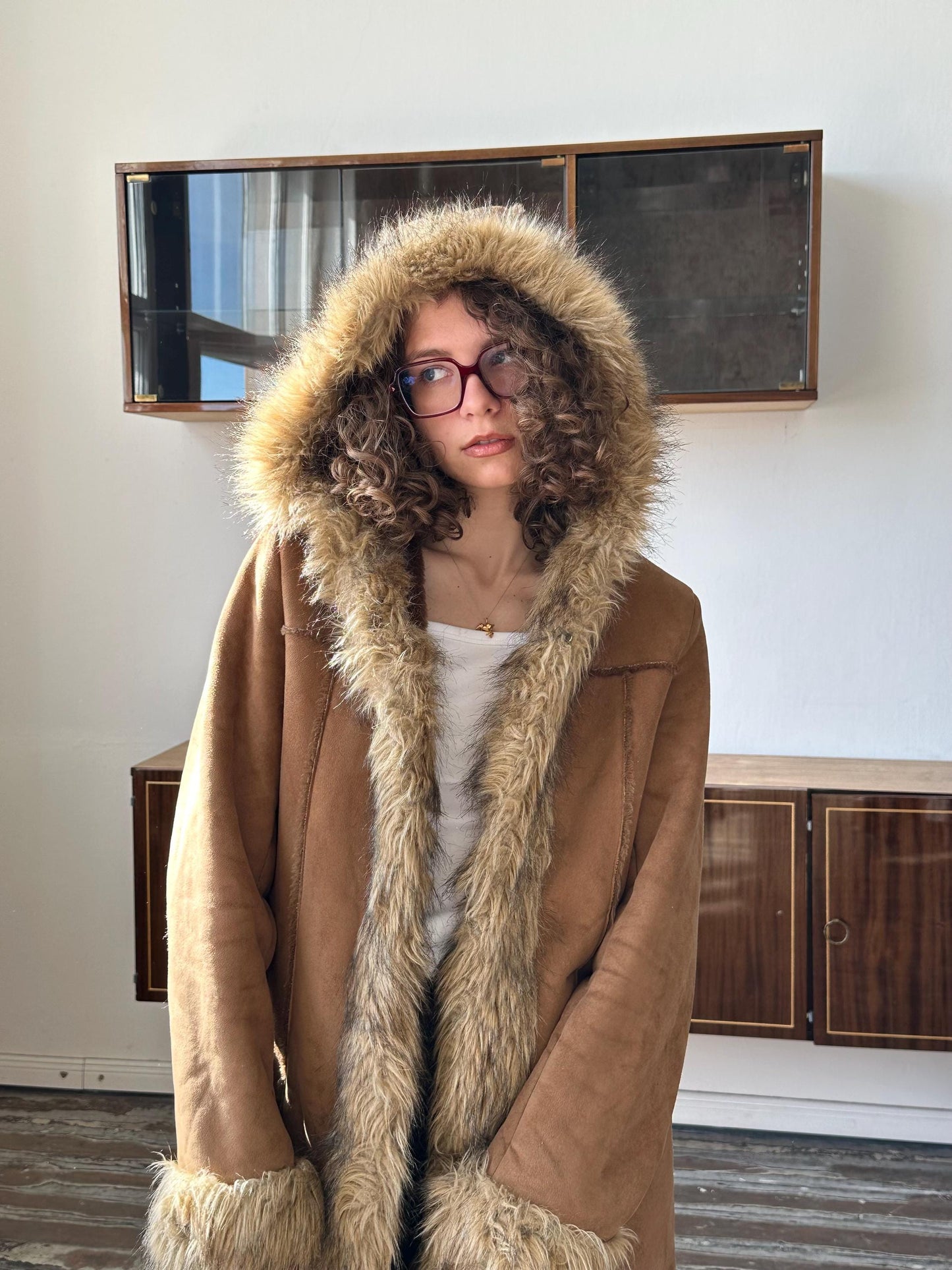 Vintage 90s hooded faux leather coat with fur