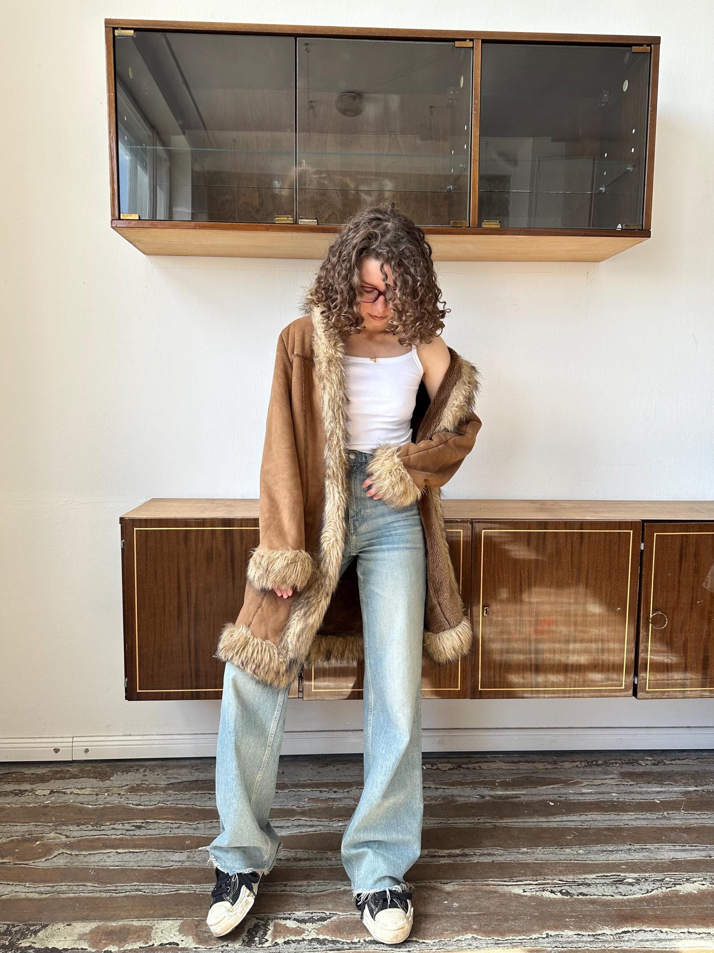 Vintage 90s hooded faux leather coat with fur