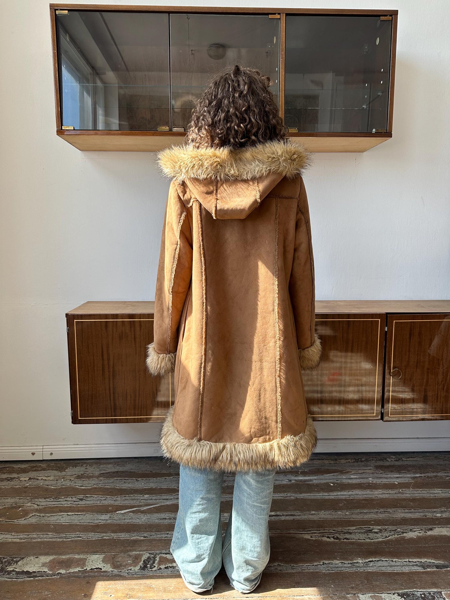 Vintage 90s hooded faux leather coat with fur