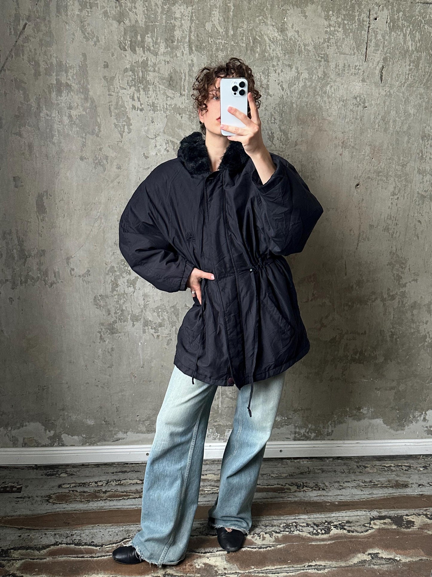 Vintage 90s parka jacket in black