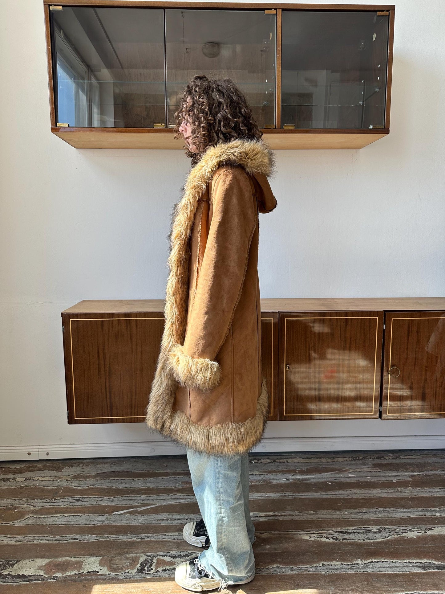 Vintage 90s hooded faux leather coat with fur