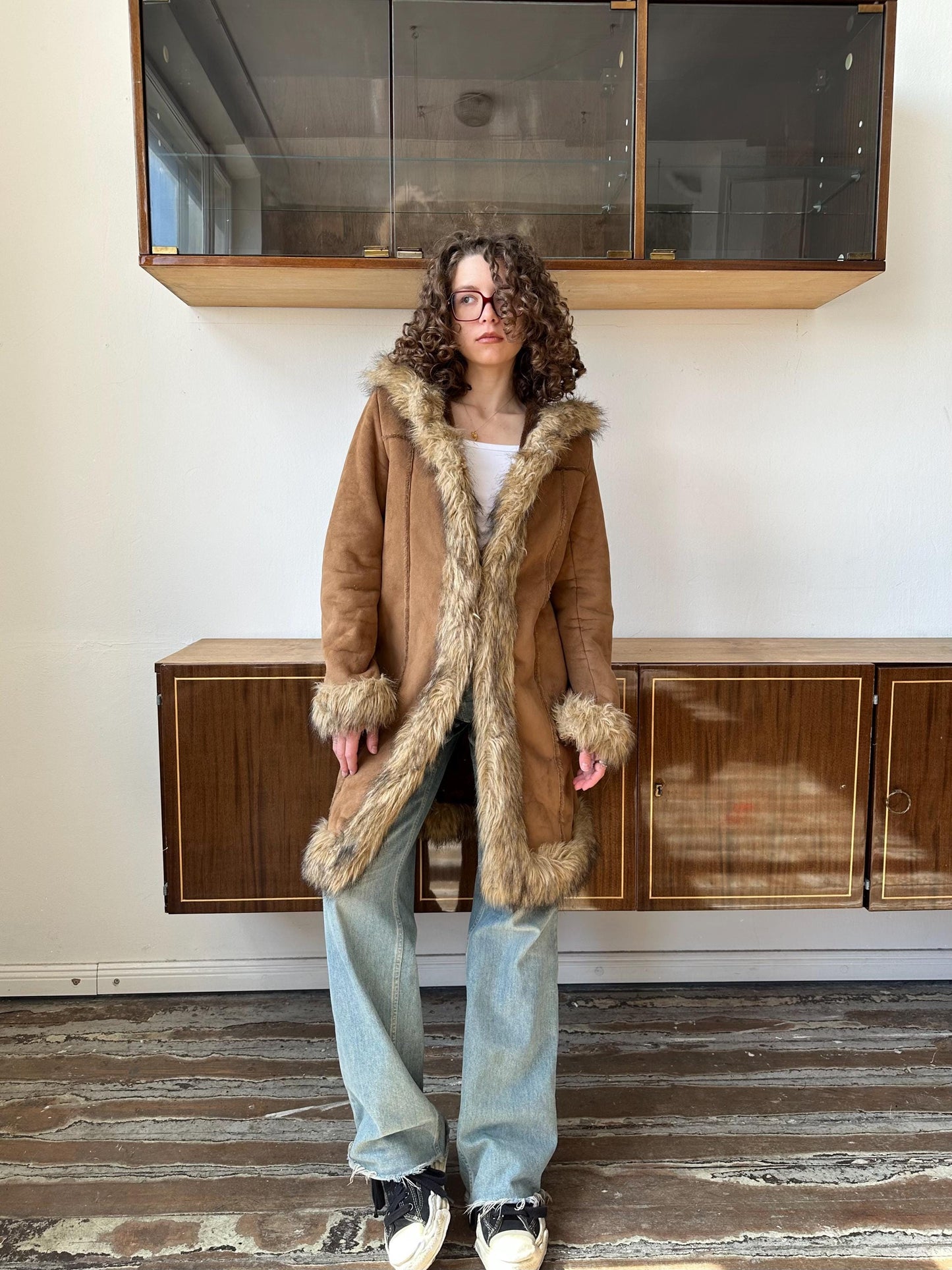 Vintage 90s hooded faux leather coat with fur