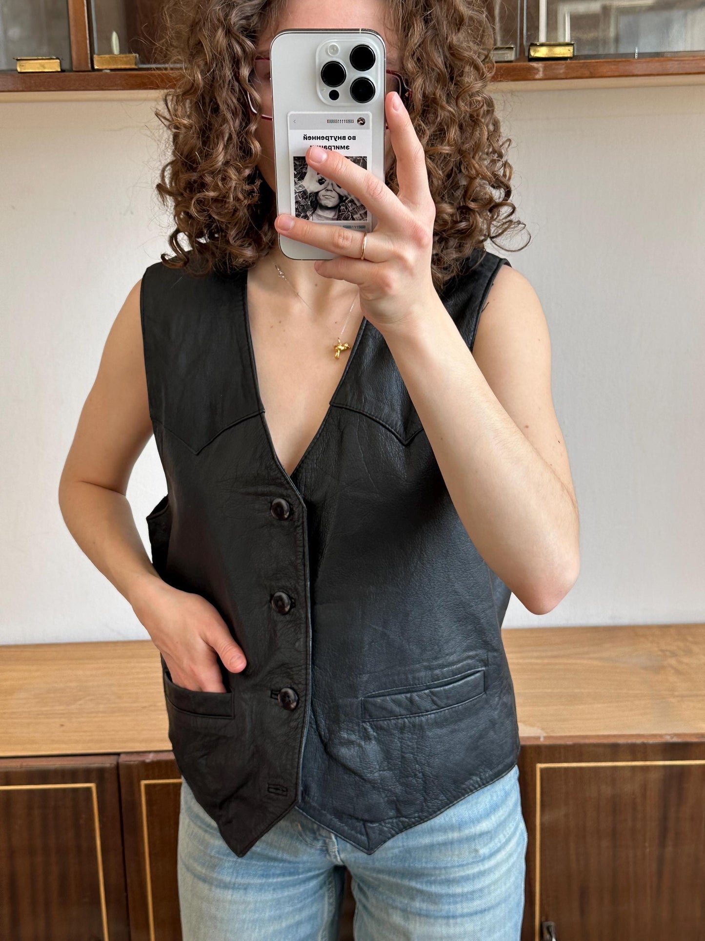 Vintage leather vest in black