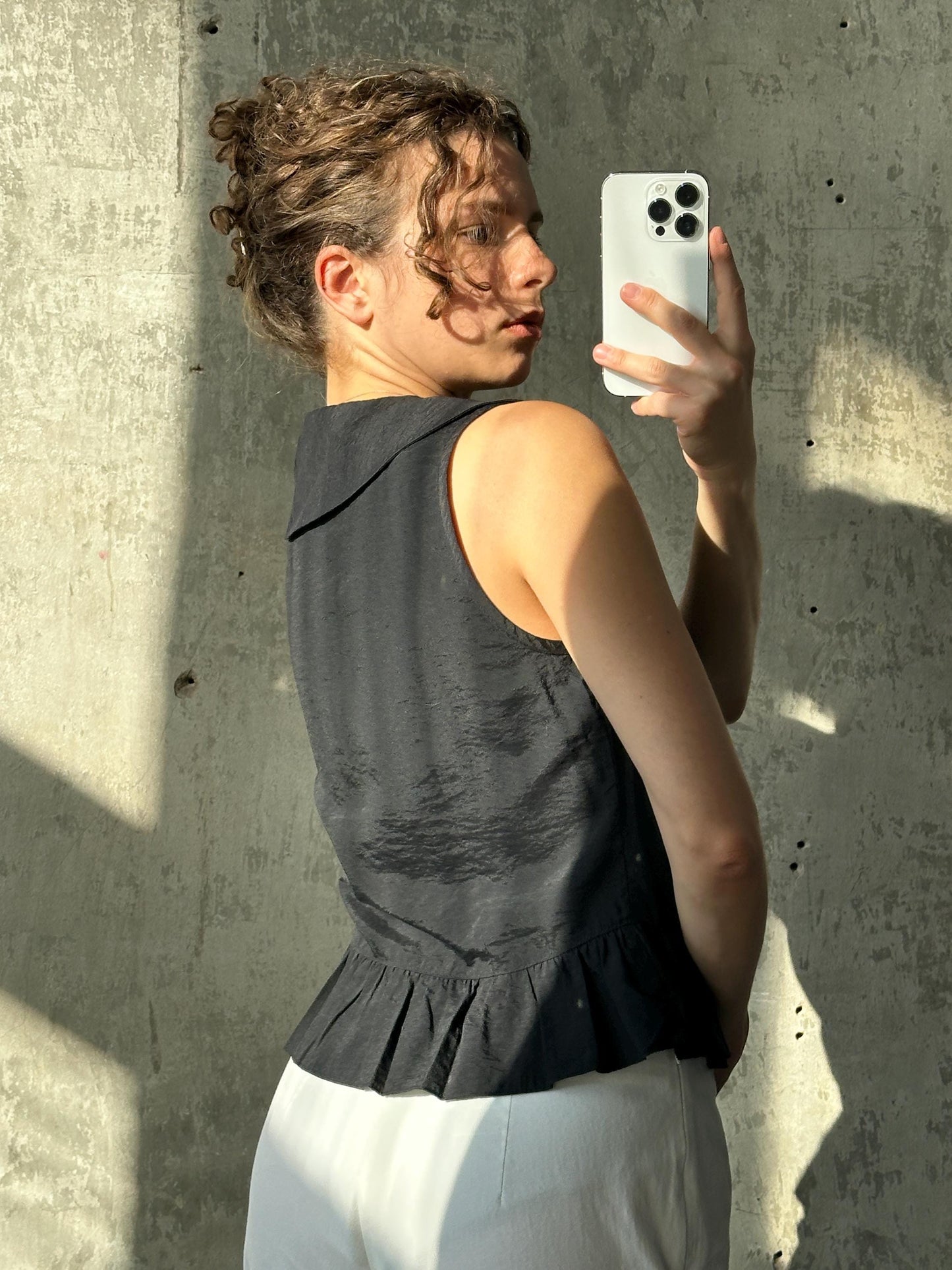 Vintage y2k summer vest top in black
