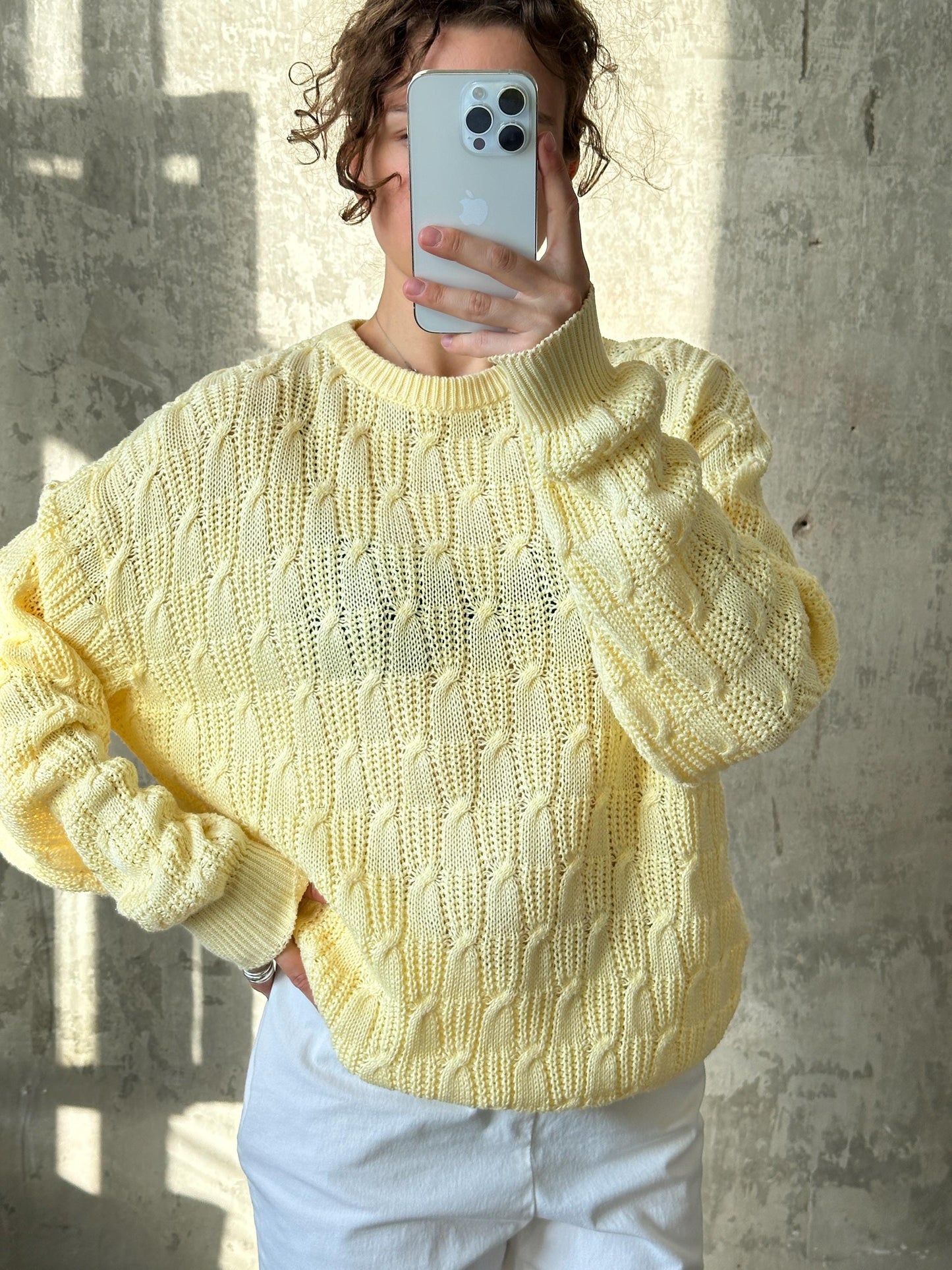 Vintage cute 'chick' knitted sweater in yellow