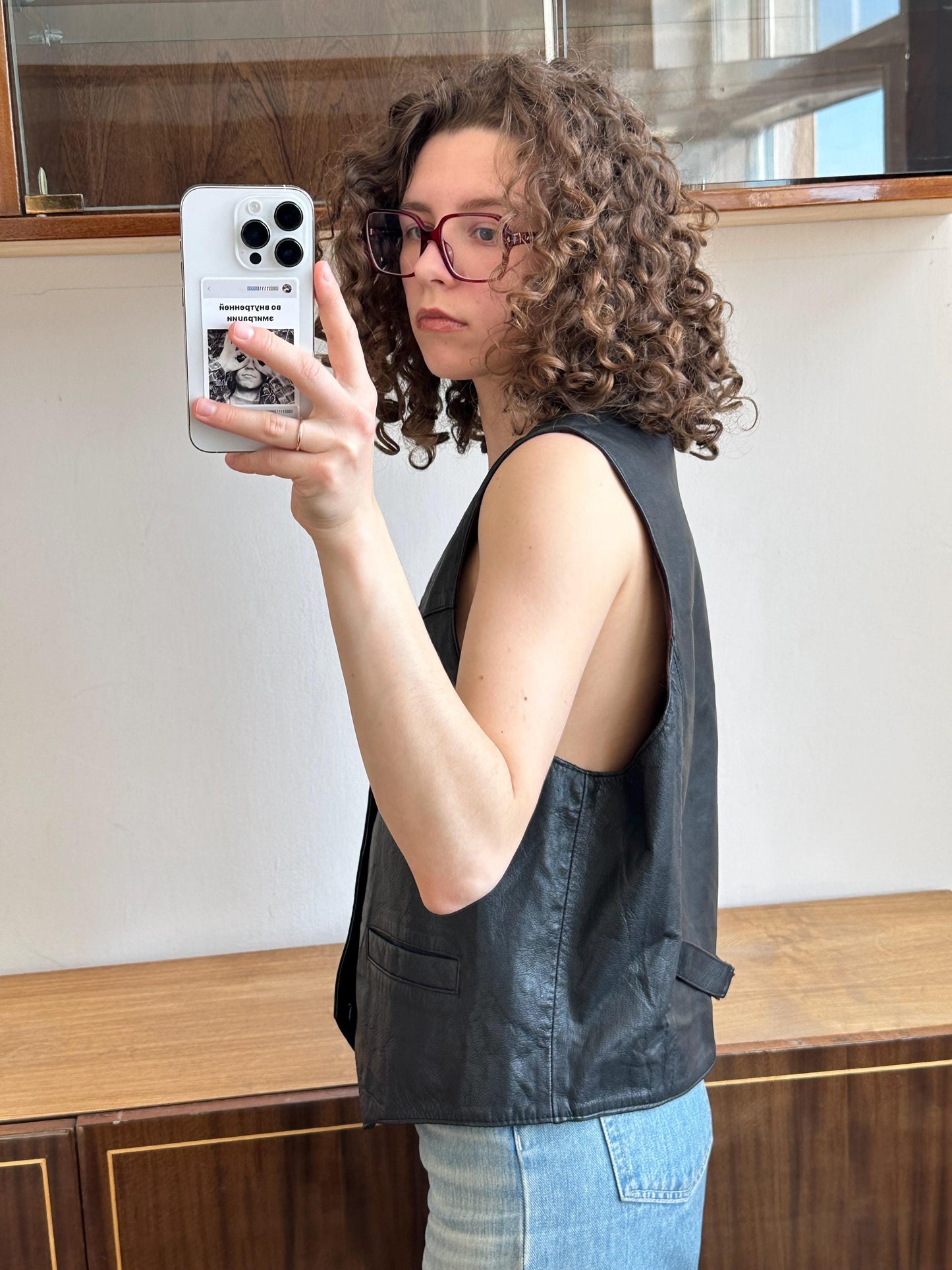 Vintage leather vest in black
