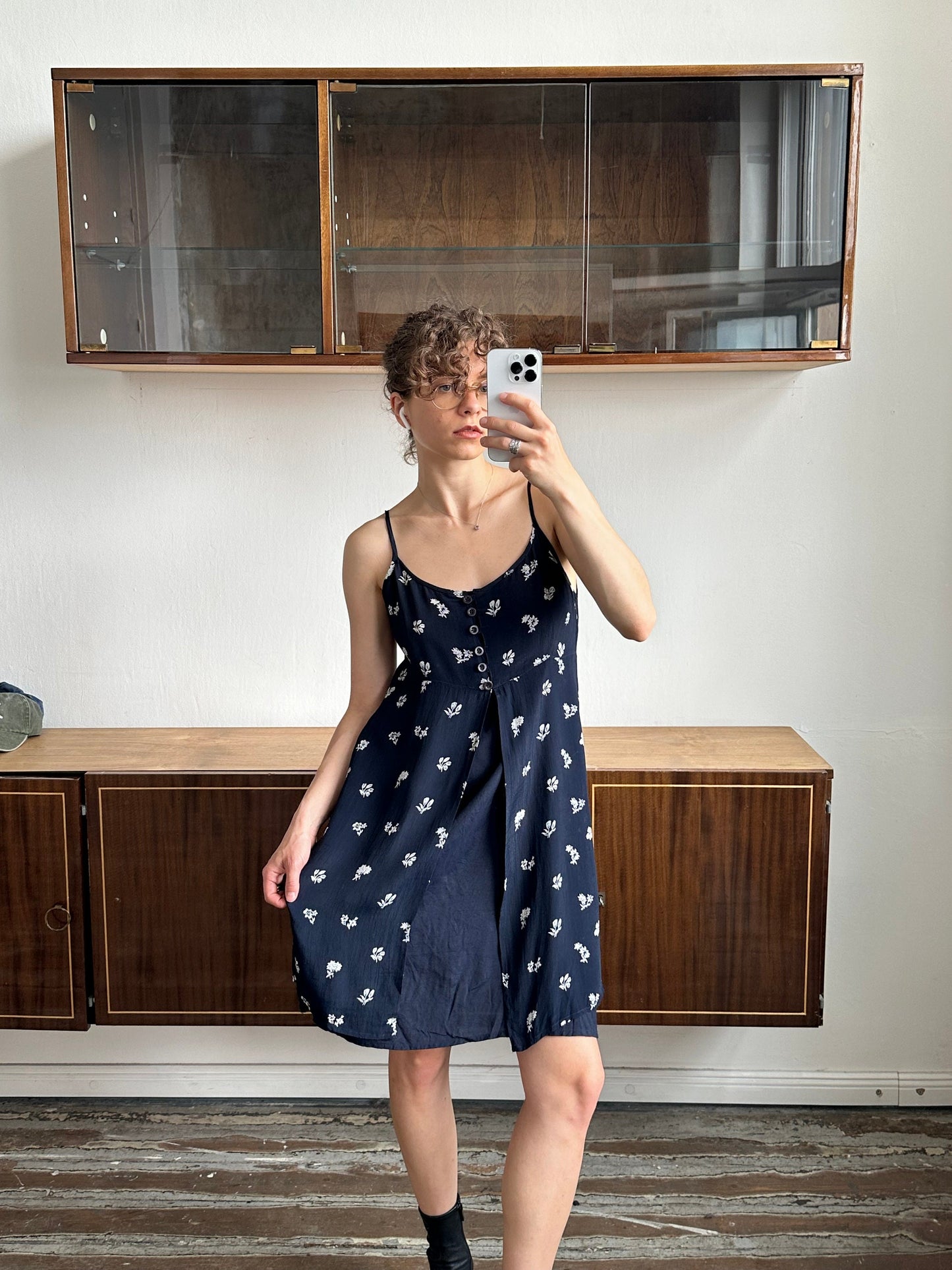 Vintage 90s sleeveless floral dress in blue, summer sundress