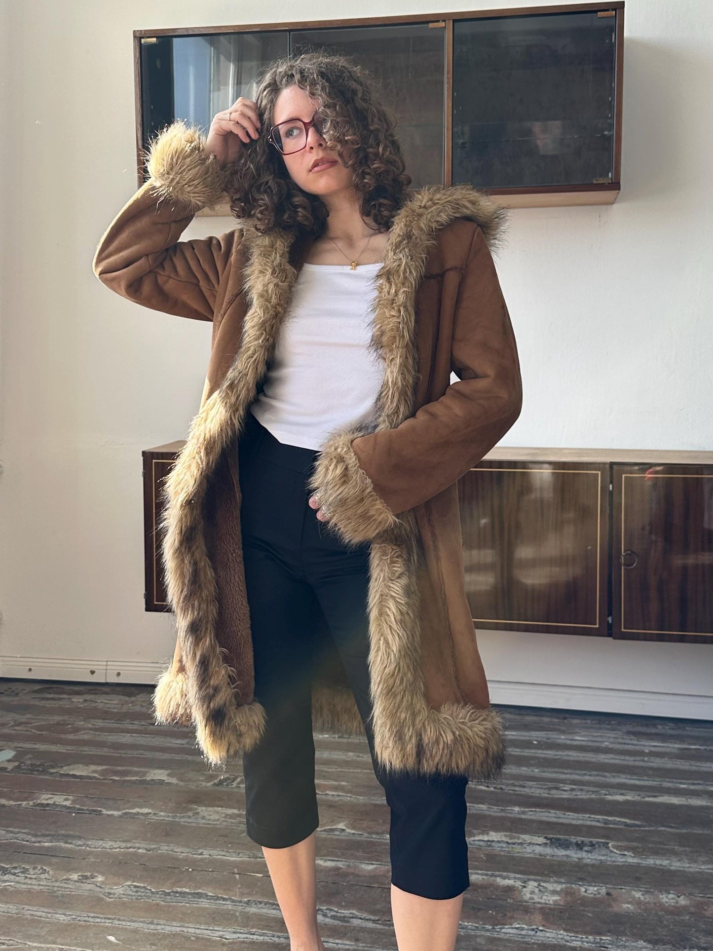 Vintage 90s hooded faux leather coat with fur