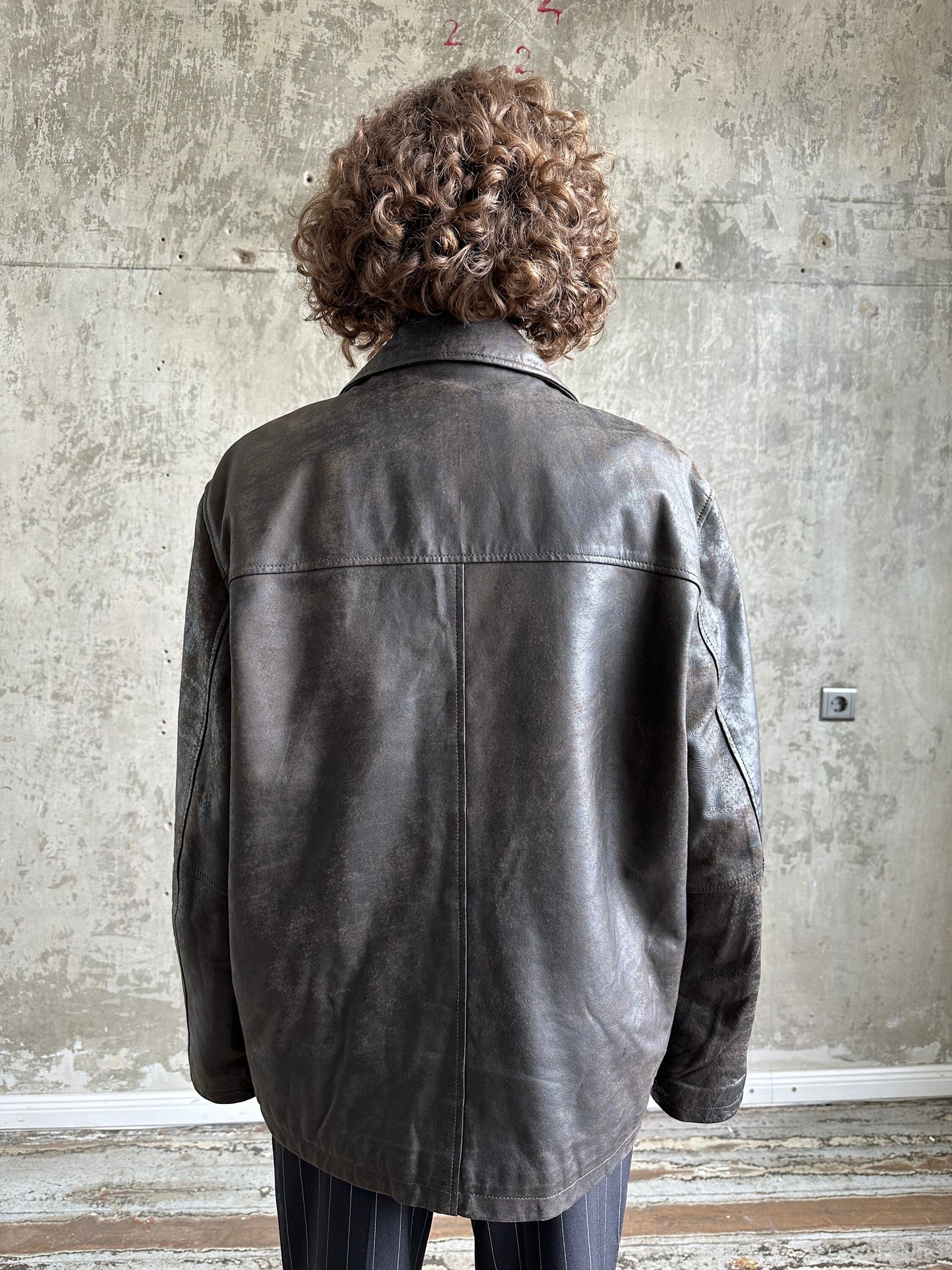 Vintage 90s CAMEL ACTIVE distressed leather bomber jacket in brown