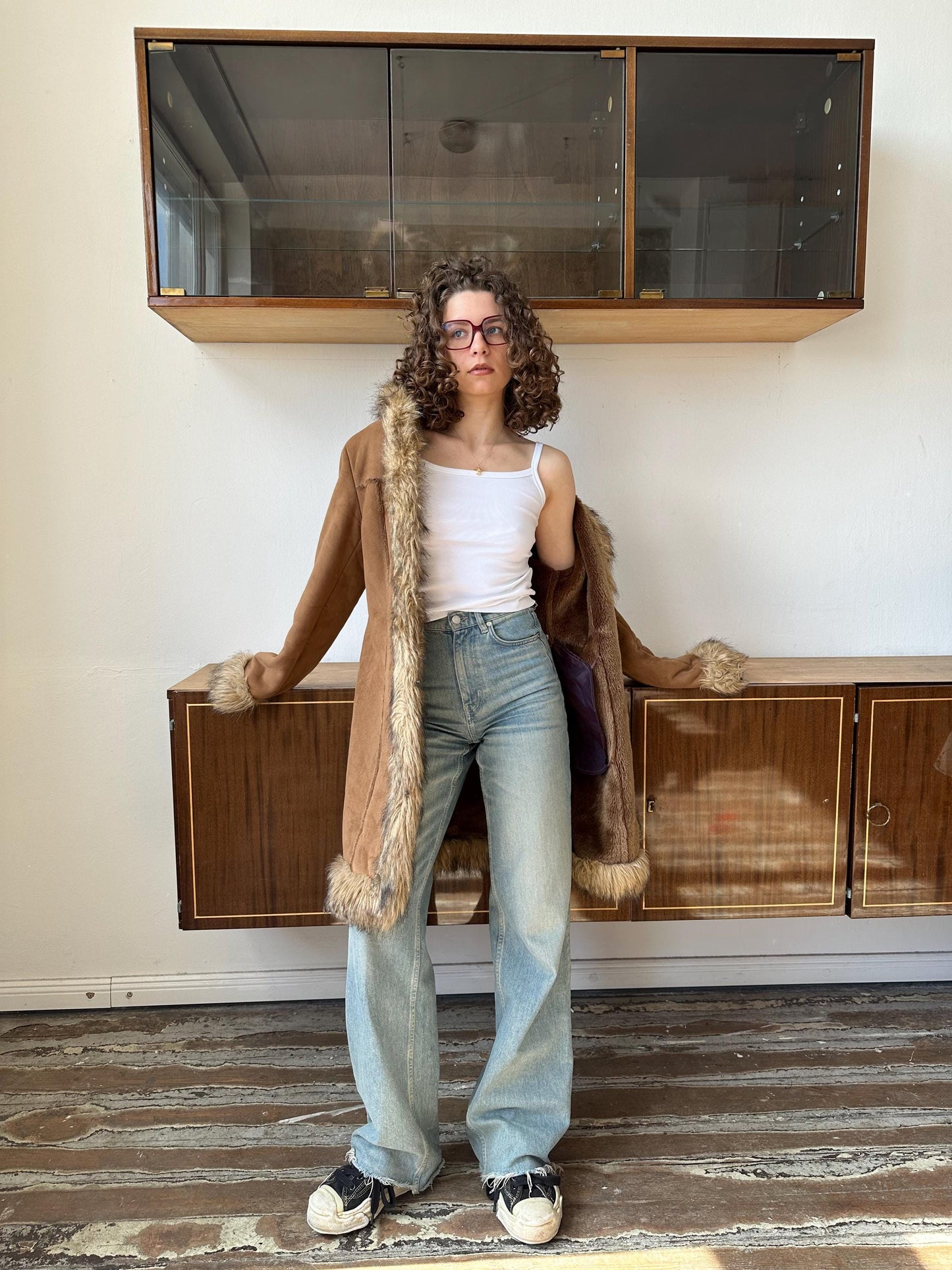Vintage 90s hooded faux leather coat with fur