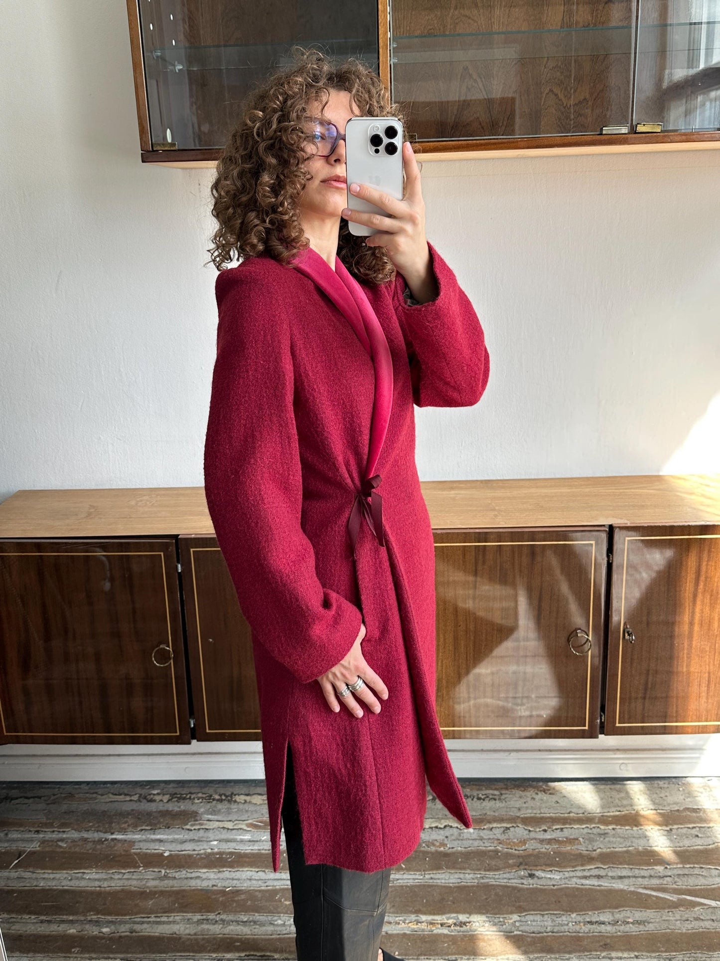 Vintage women slim-fit belted midi red coat