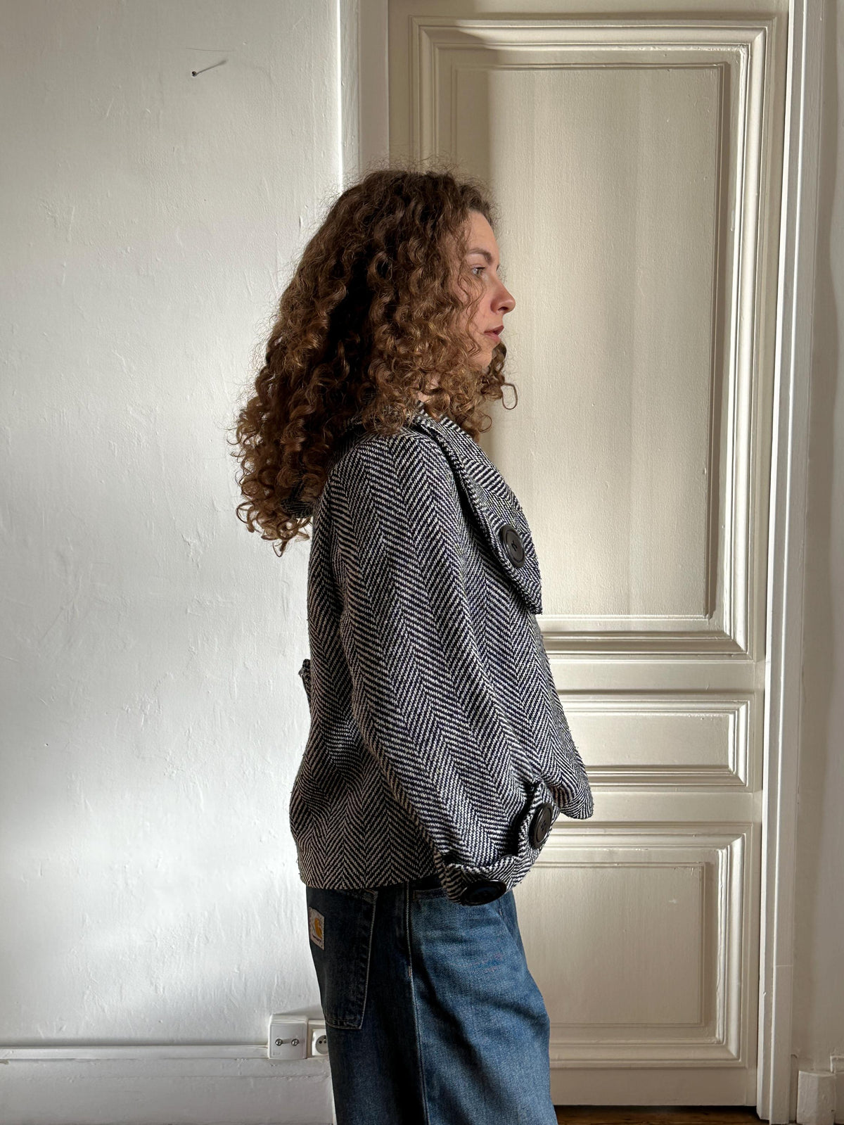 Vintage Cropped Coat with Large Collar in Black and White