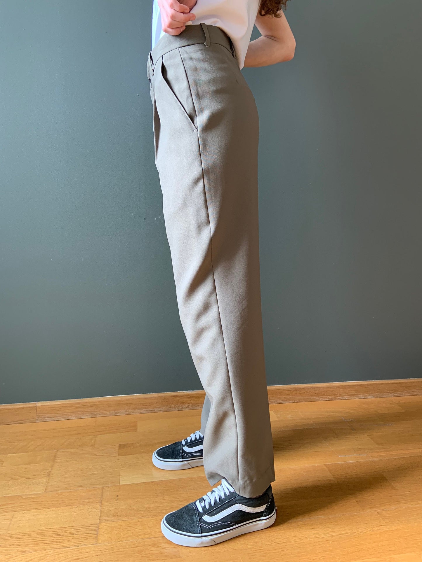 Vintage boyfriend trousers in grey