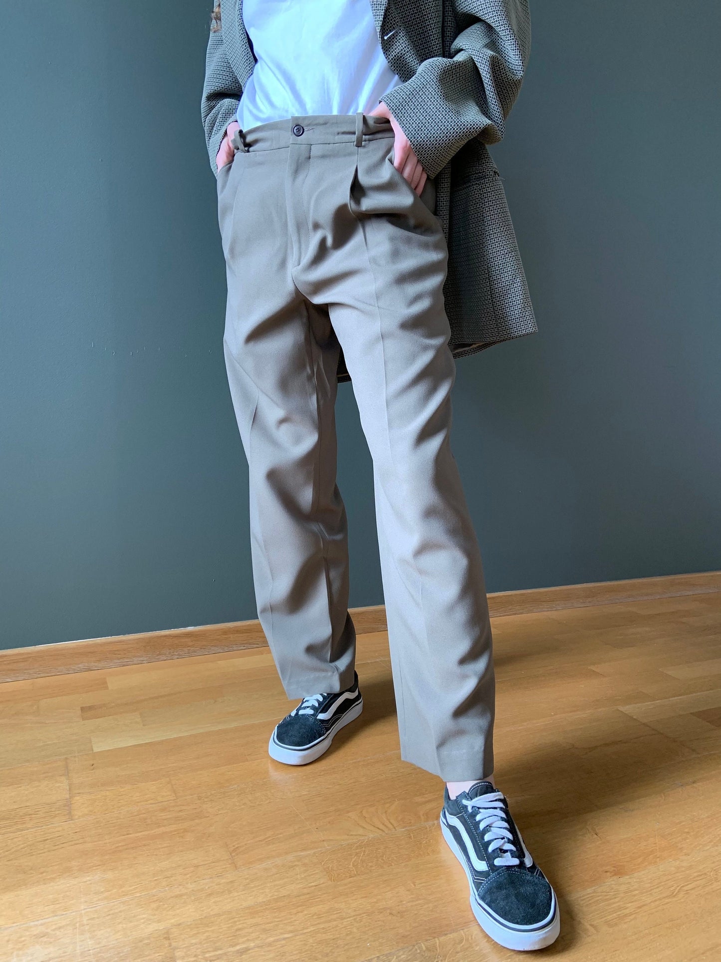 Vintage boyfriend trousers in grey