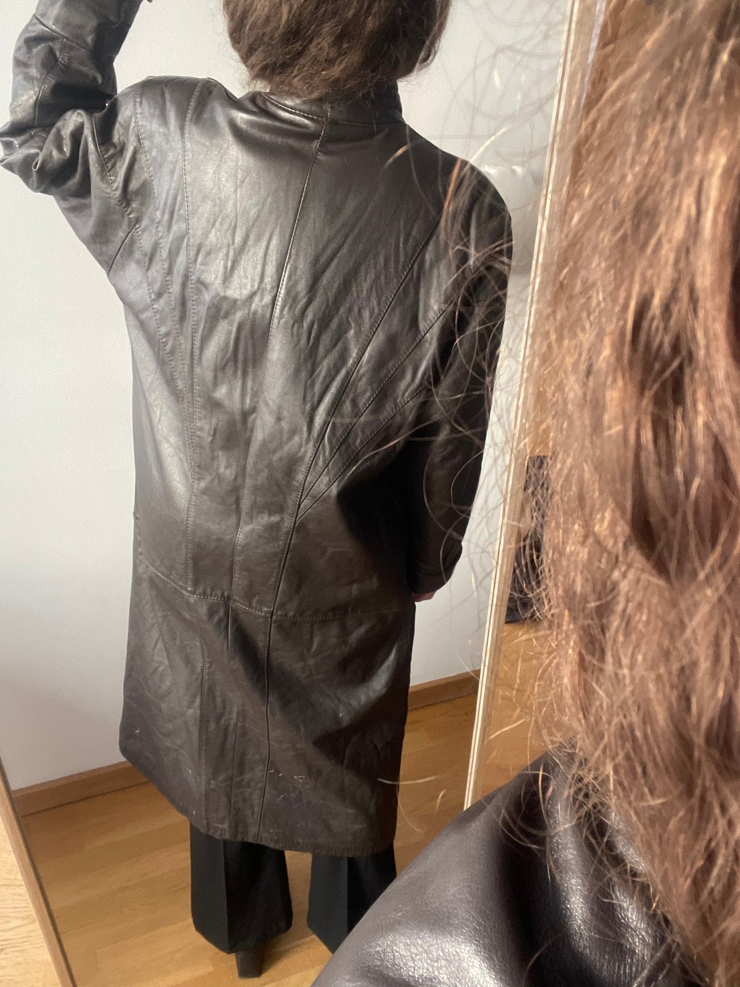Vintage 90s straight leather coat in brown