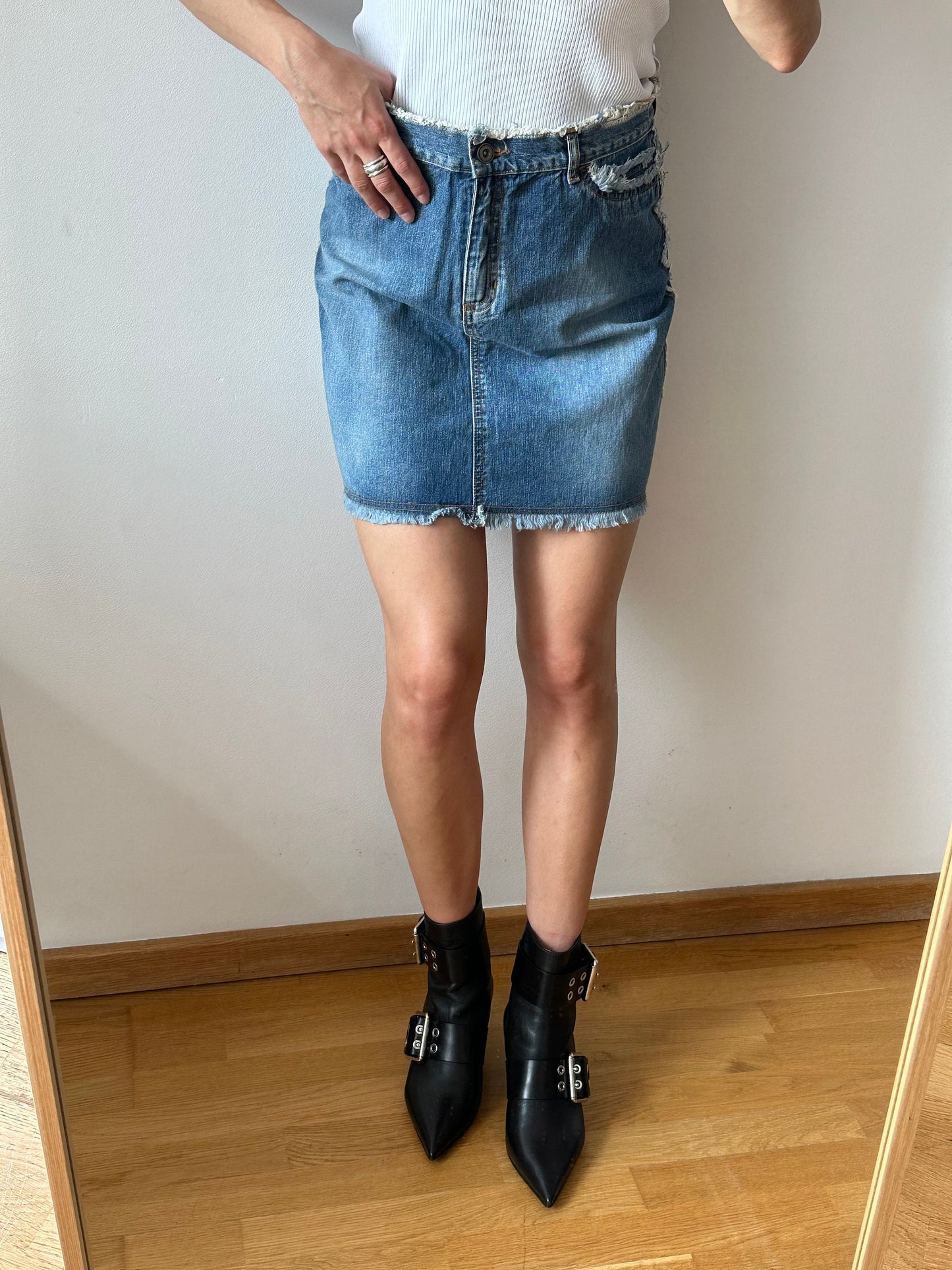 Vintage y2k denim mini skirt in blue