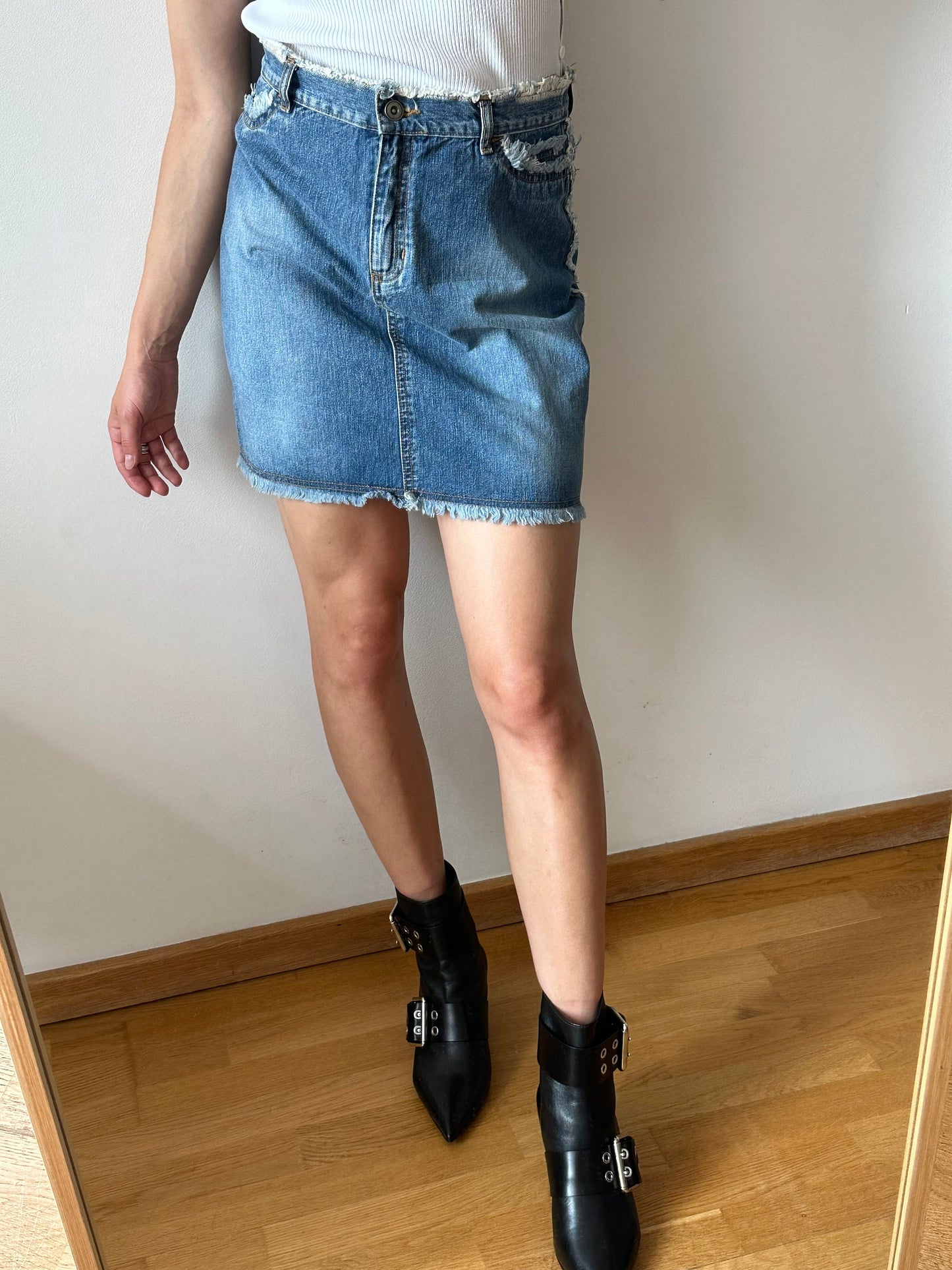 Vintage y2k denim mini skirt in blue