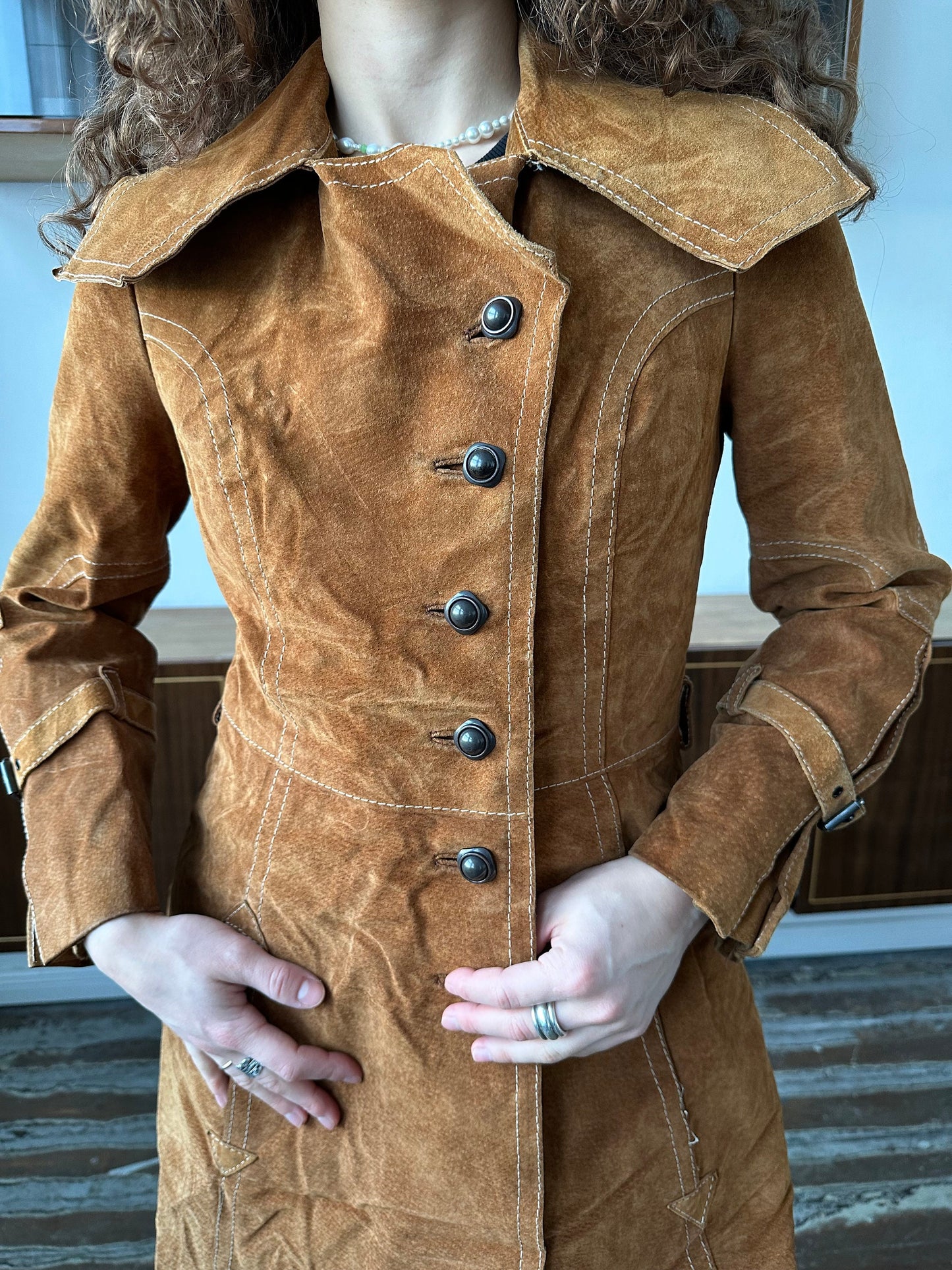 Vintage 90s genuine suede leather coat in brown, fitted coat