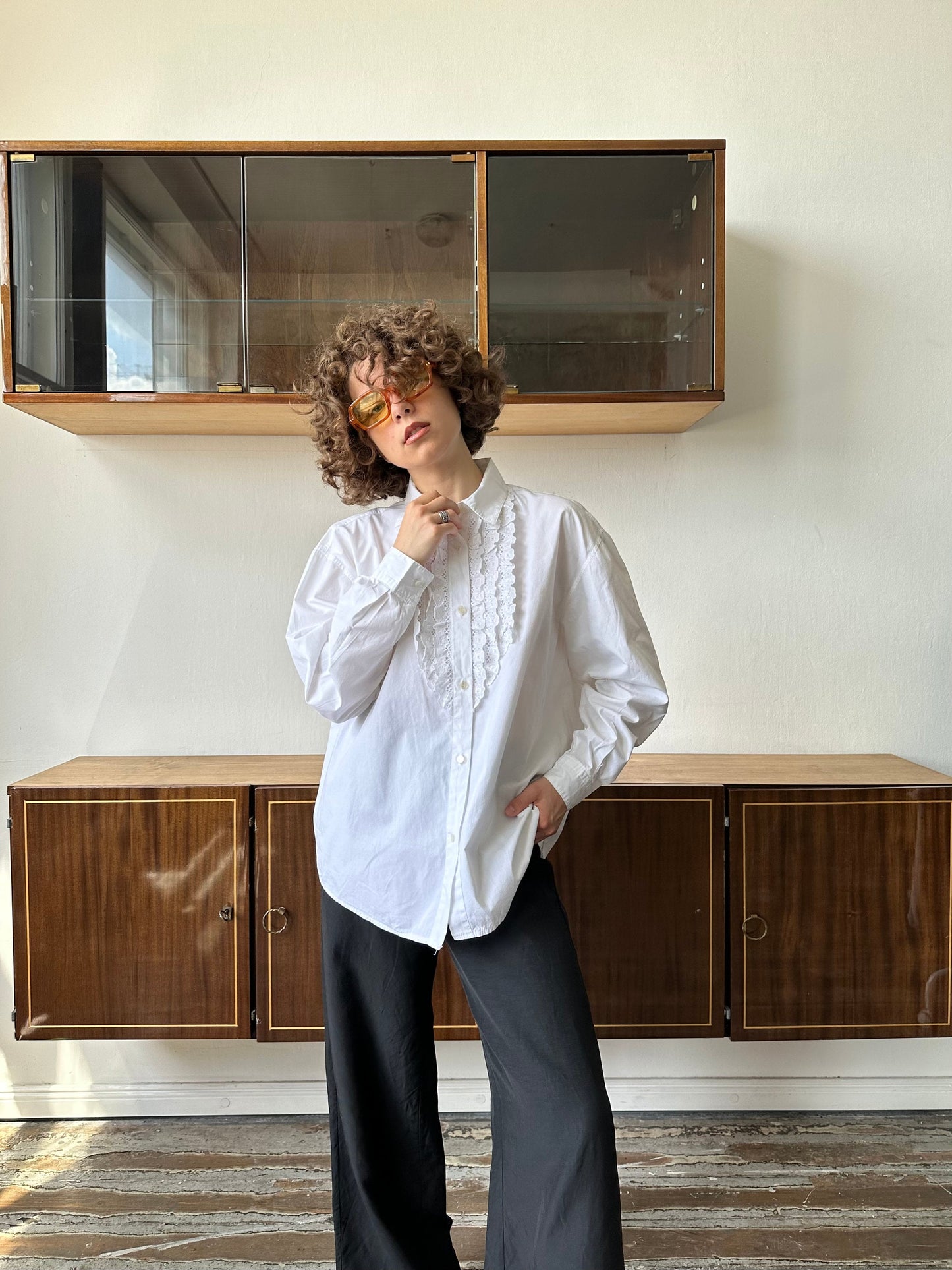 Vintage collared women's blouse in white