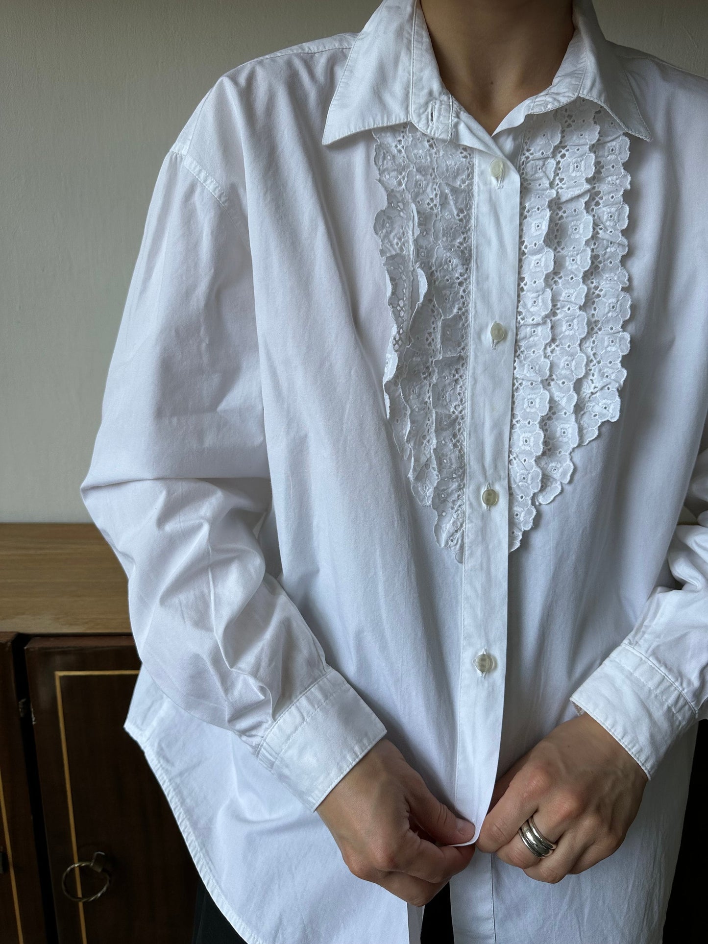 Vintage collared women's blouse in white