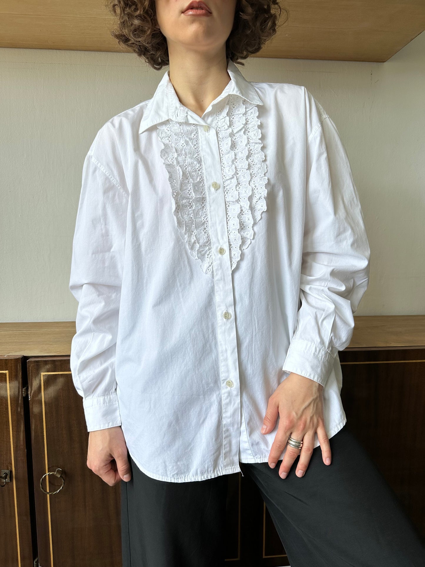 Vintage collared women's blouse in white
