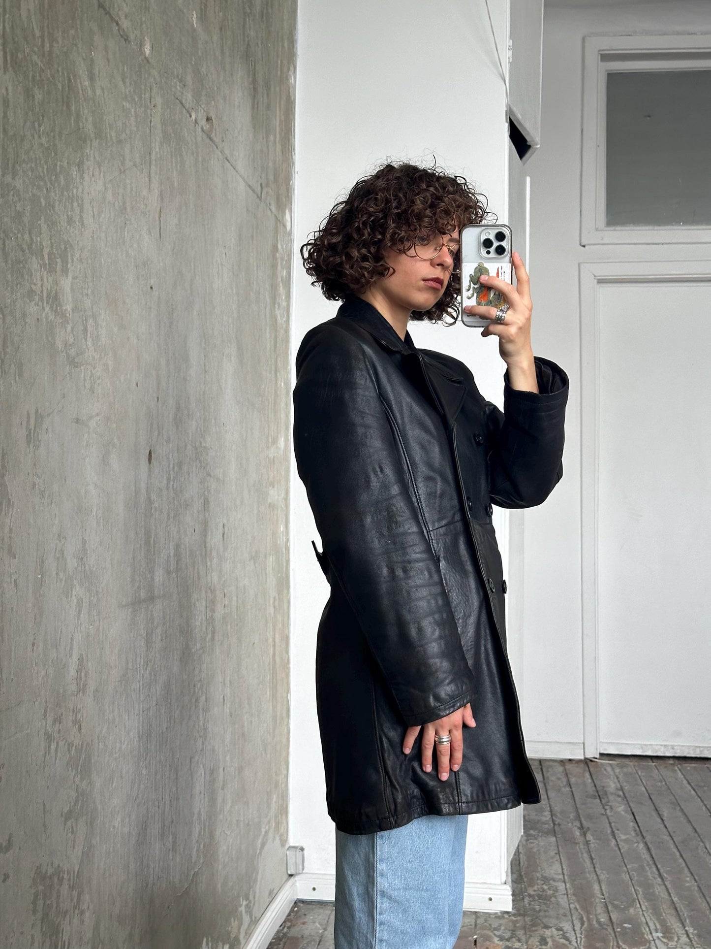 Vintage 90s leather coat in black
