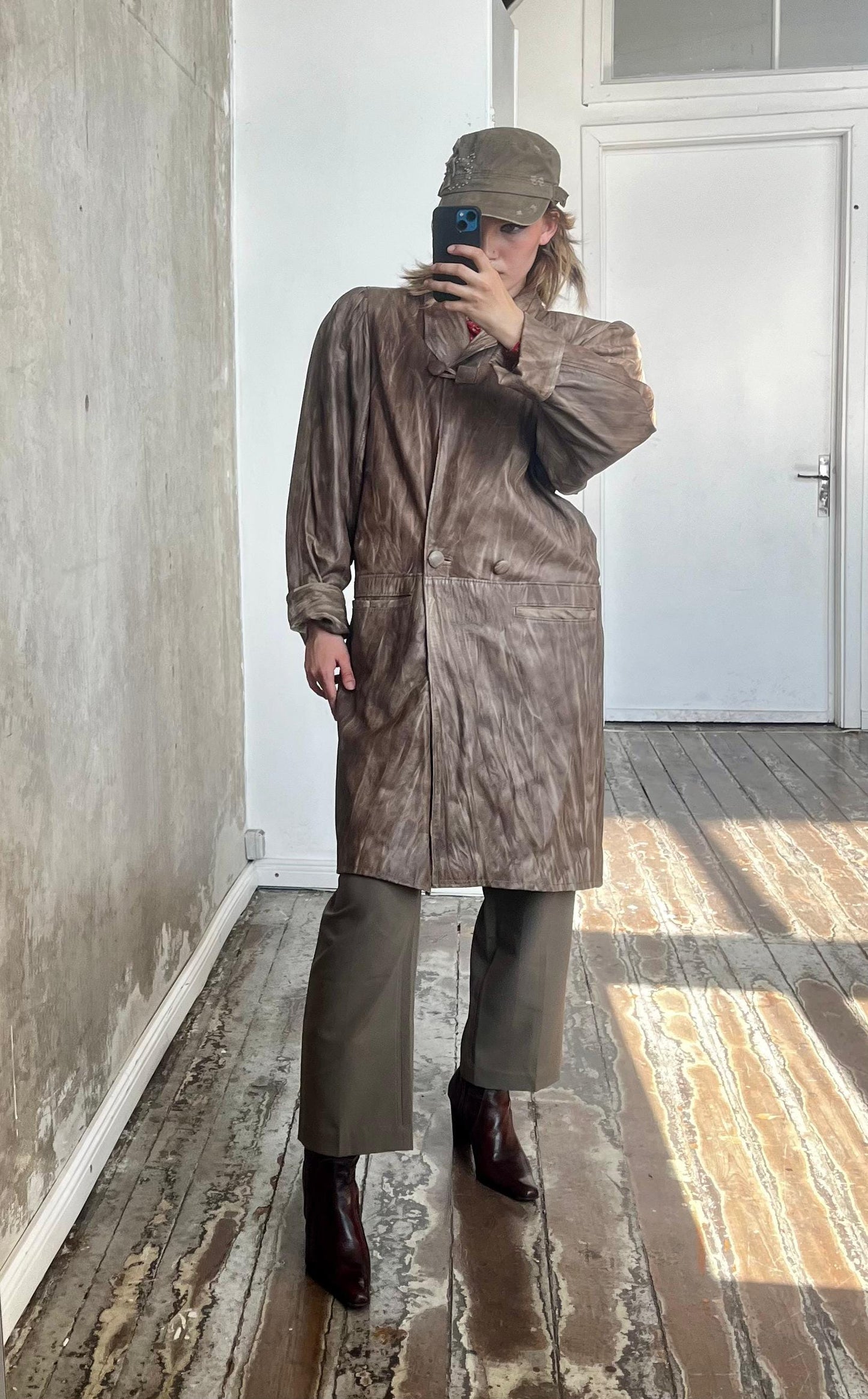 Vintage leather padded shoulder coat in washed out brown