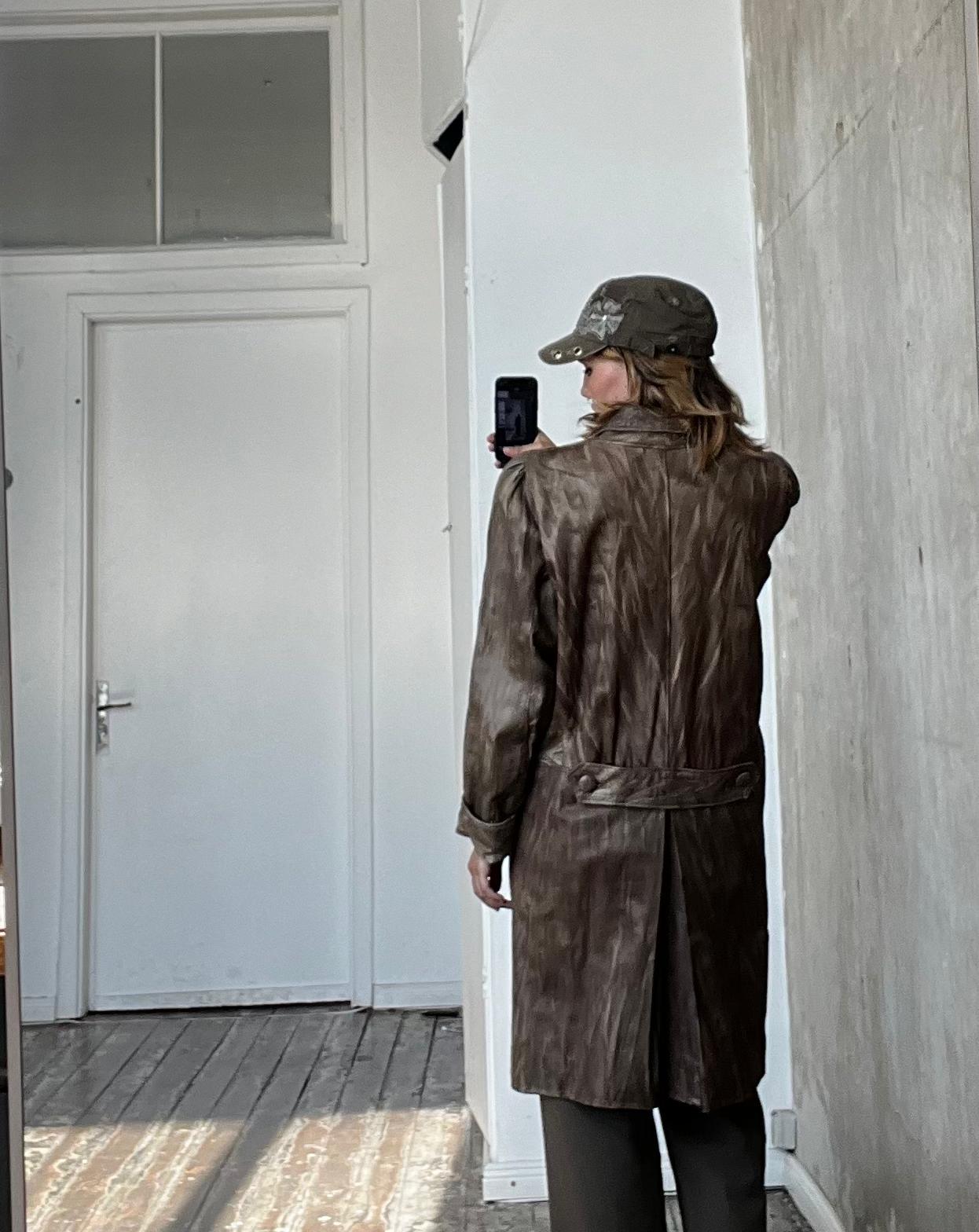 Vintage leather padded shoulder coat in washed out brown