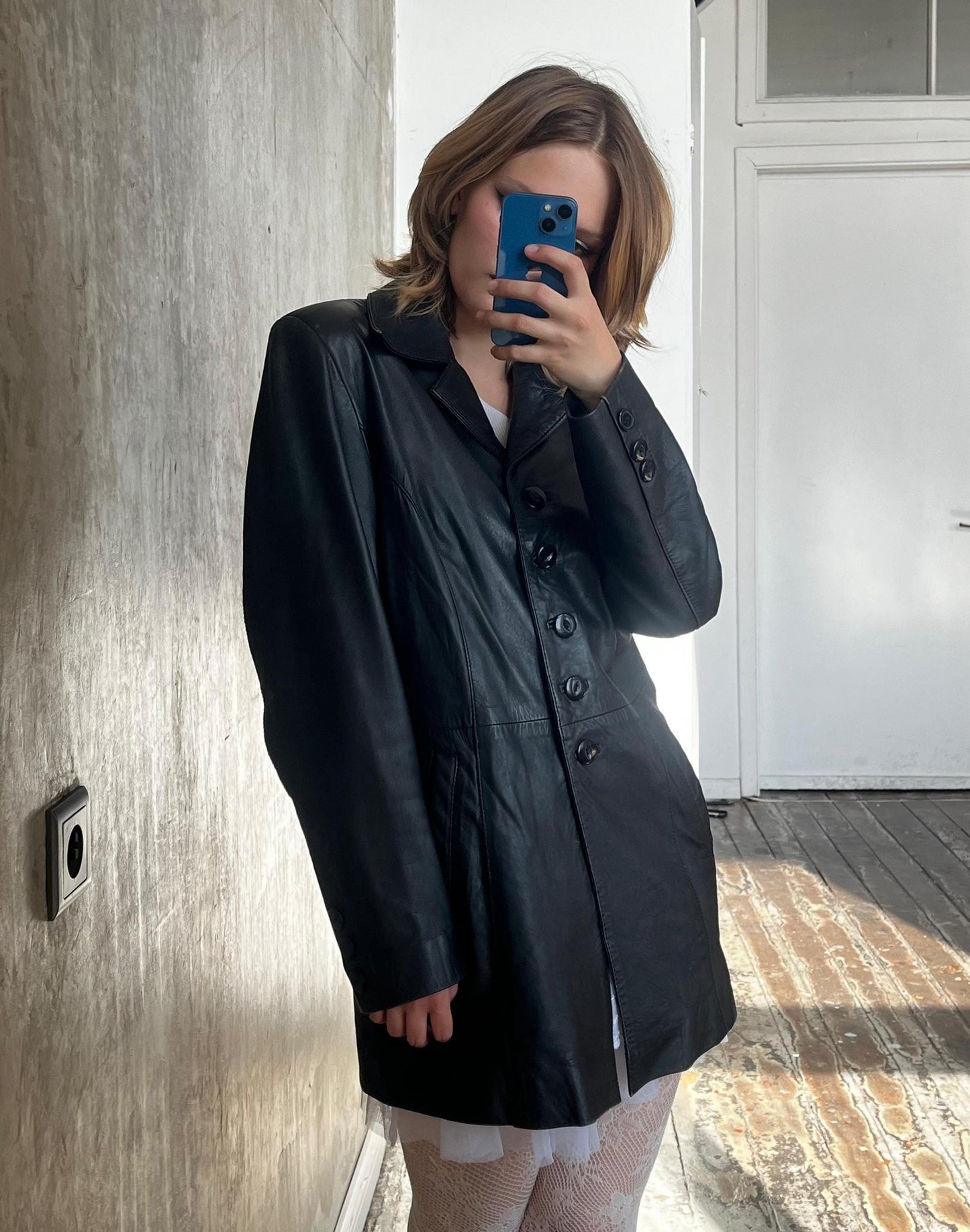 Vintage 90s leather button-down blazer jacket in black