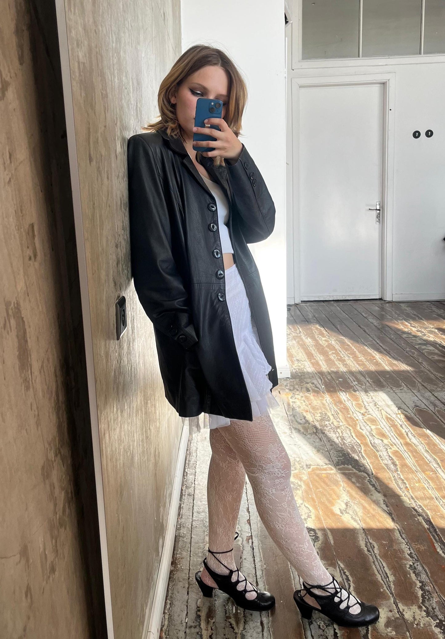 Vintage 90s leather button-down blazer jacket in black