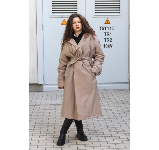 Vintage insulated coat with belt in beige