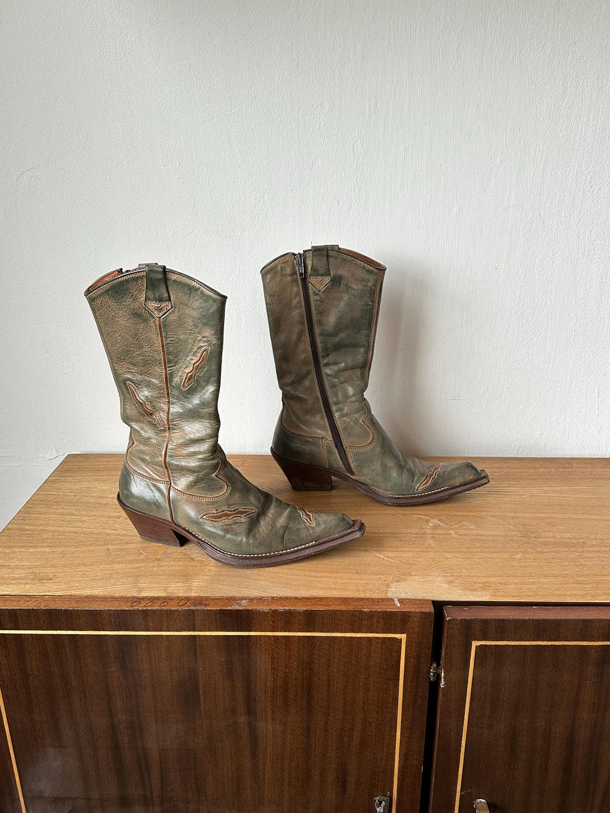Vintage Italian Green Cowboy Boots | Leather Western Boots | US 6