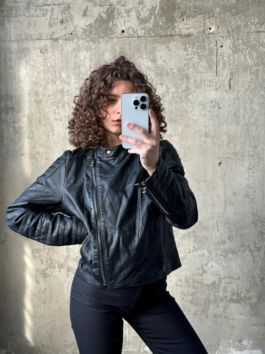 Vintage Y2K leather slim fit motorcycle jacket in black