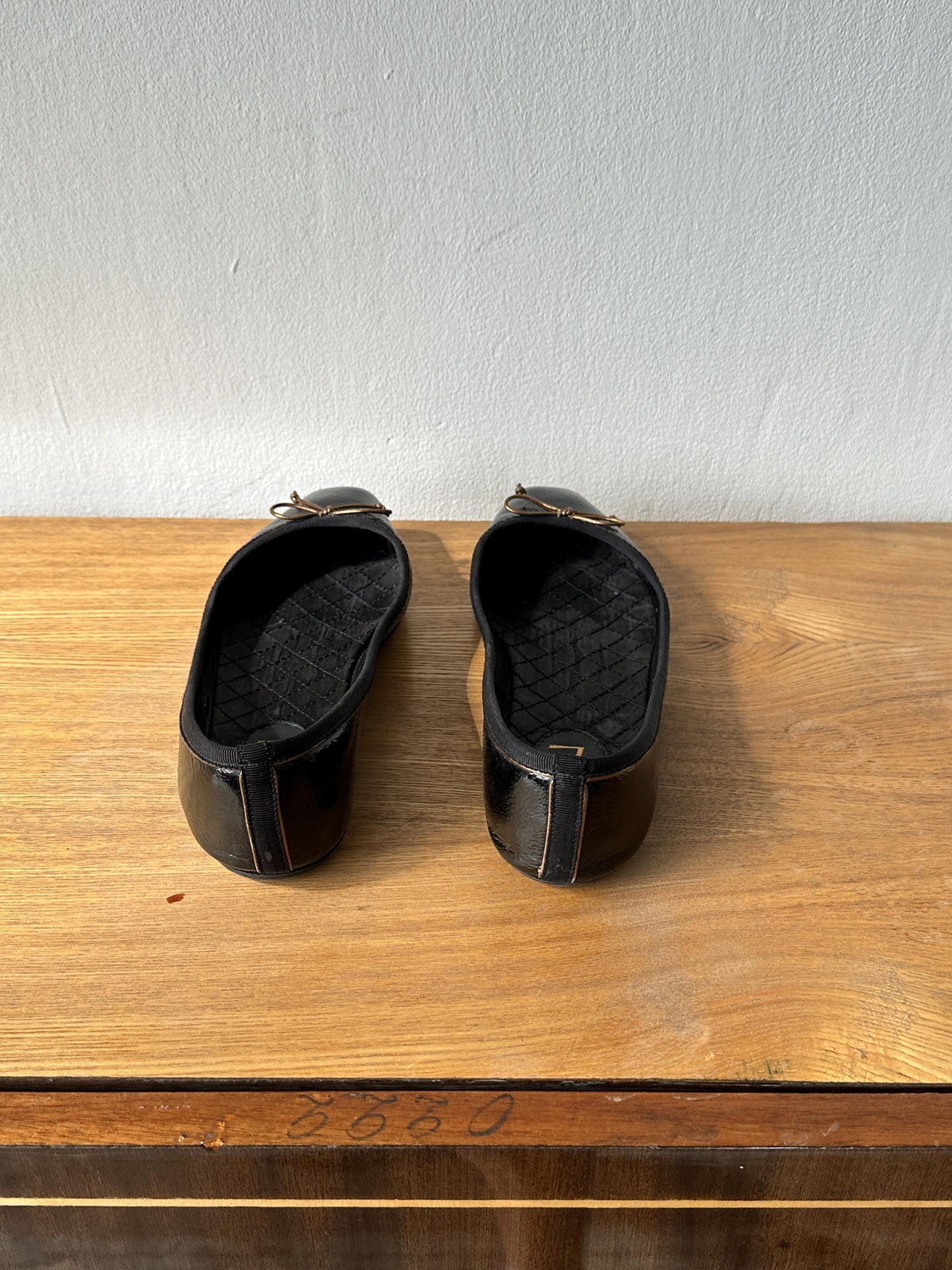 Vintage YSL Dark Brown Patent Ballet Flats | Yves Saint Laurent Bow Flats I US 6.5