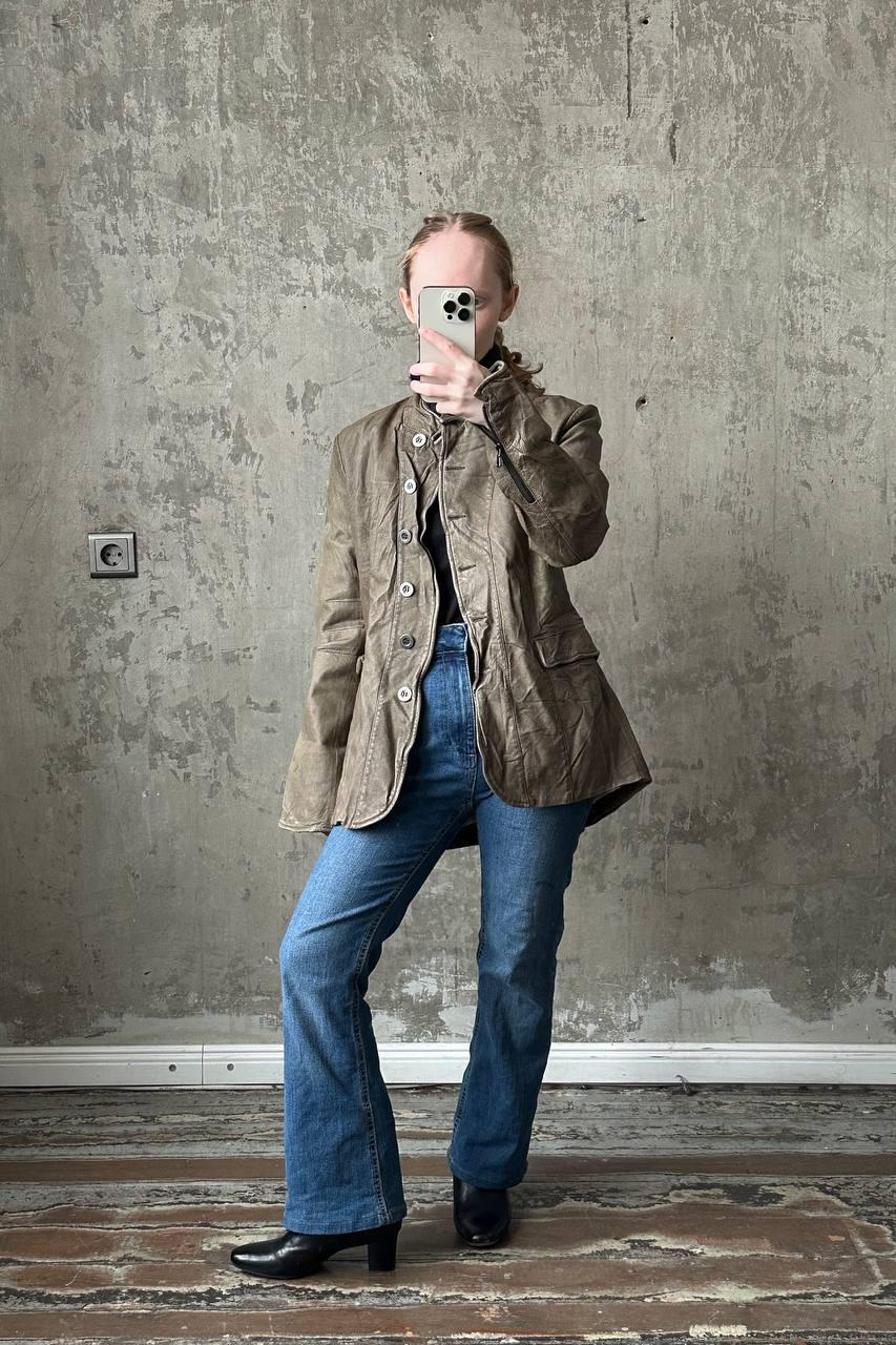 Vintage 90s leather slim fitted jacket in beige (Copy)