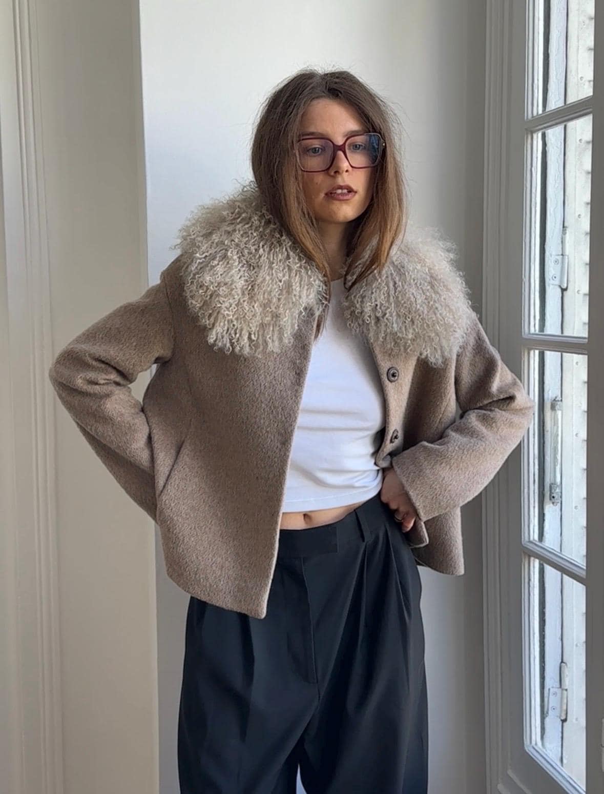 Vintage 90s Beige Coat with Voluminous Fur Collar