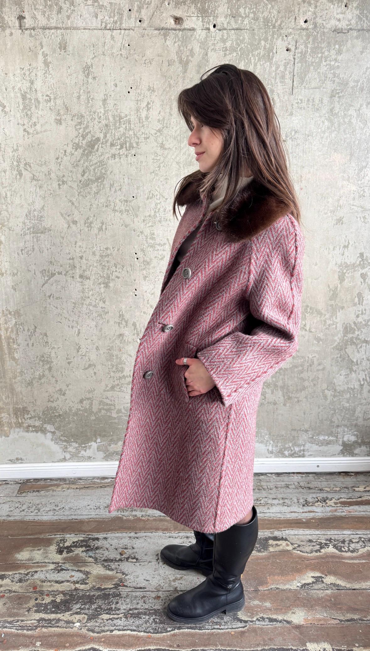 Vintage 60s–70s dusty rose wool herringbone coat