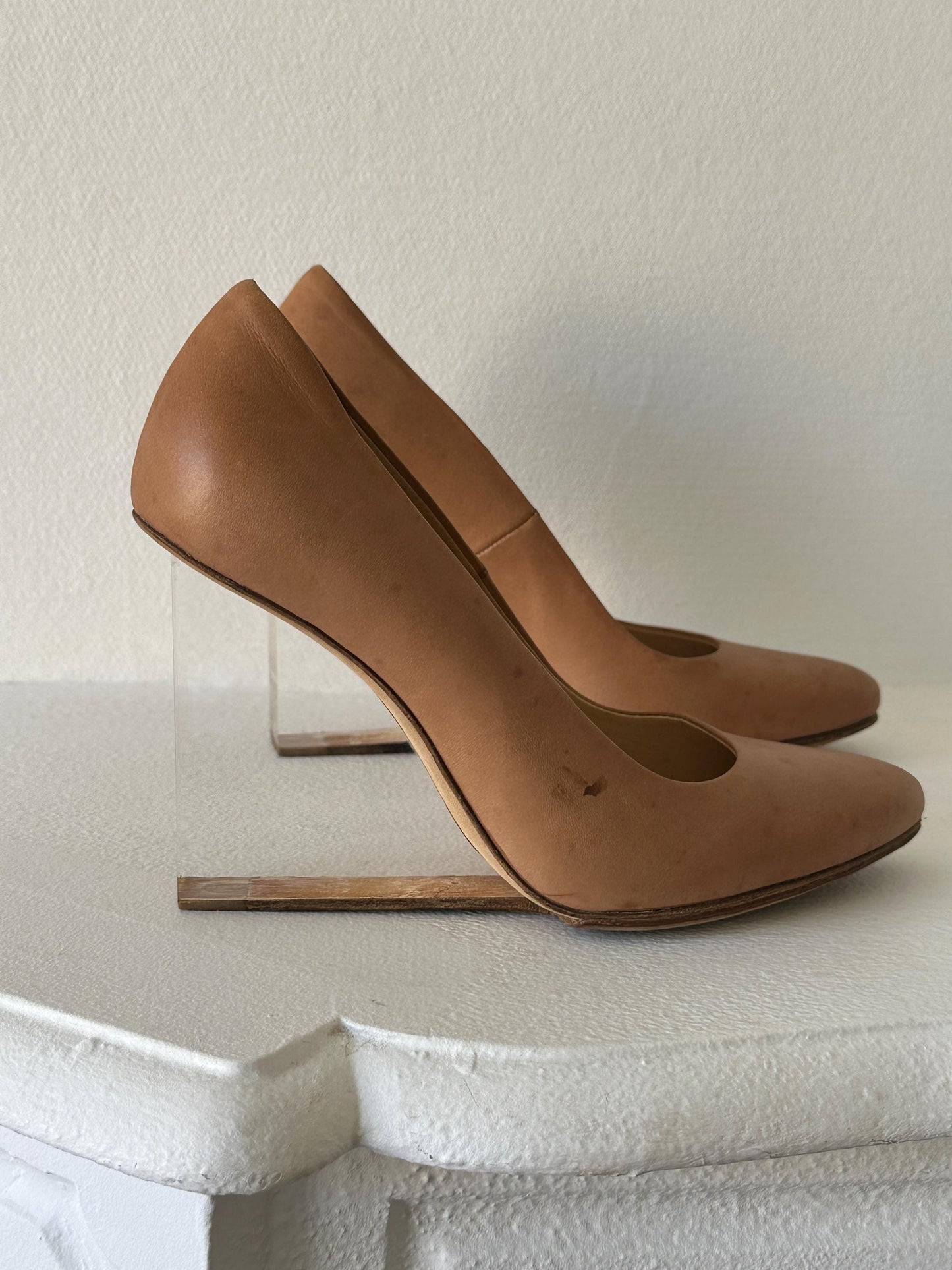 Maison Margiela x H&M Tan Leather Wedge Pumps in Brown I US 7.5